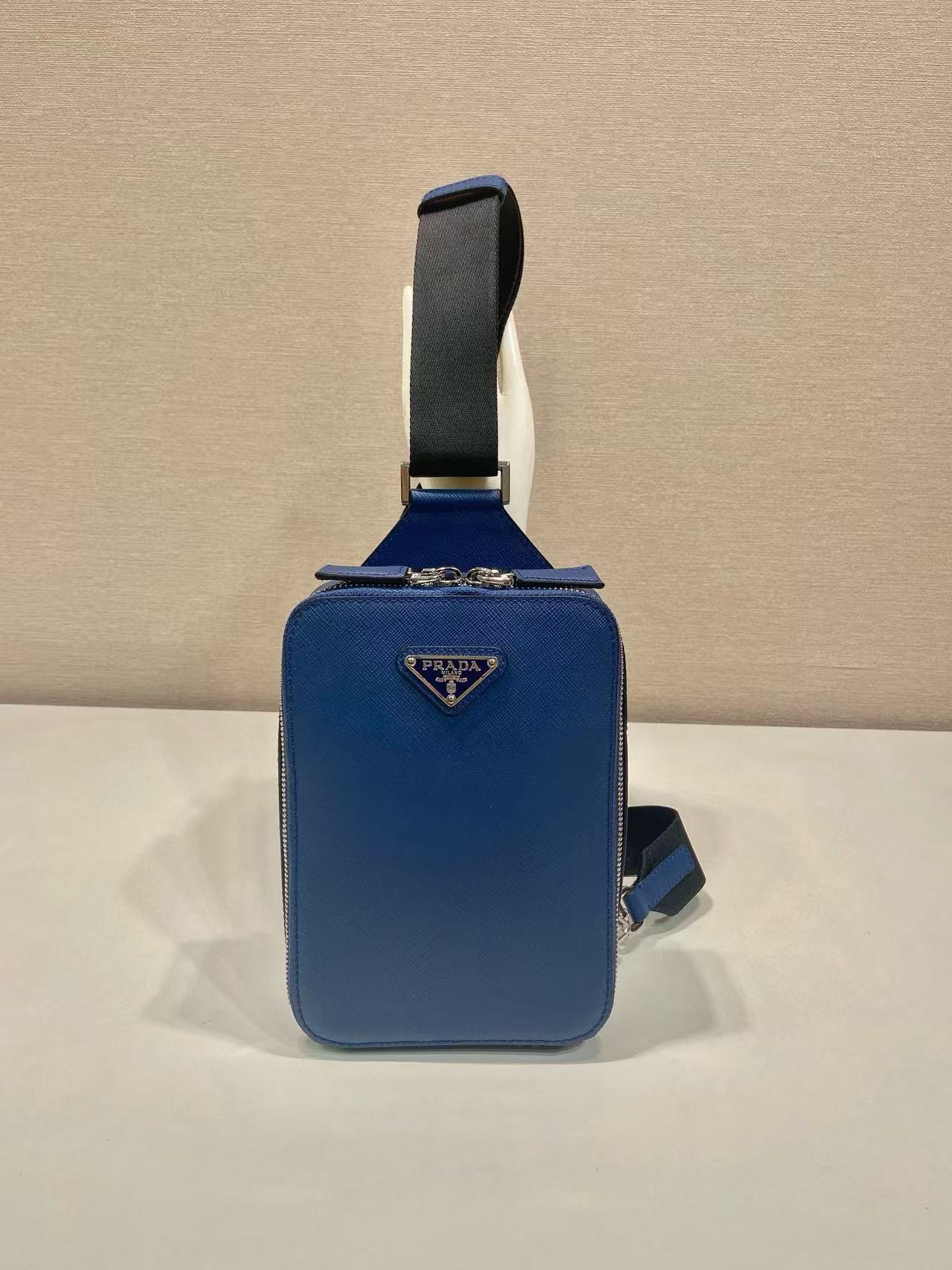 [TOP] PRADA  Saffiano Bag 20x14 cm - Blue