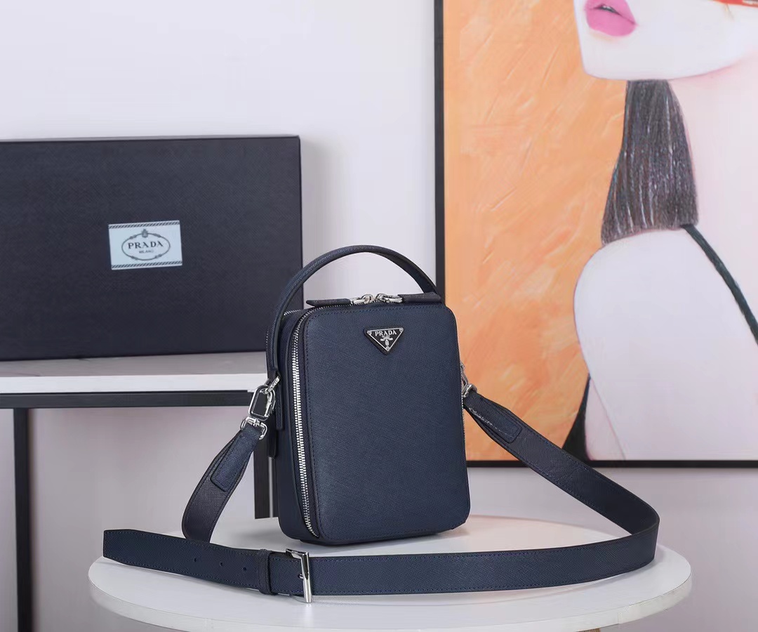 [TOP] PRADA Shoulder Bag 16x20x6 cm - Bue