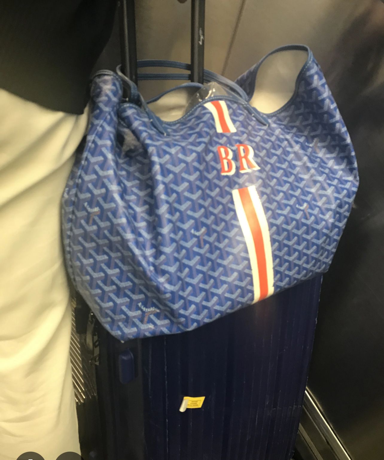Printied on the Goyard Tote Bag
