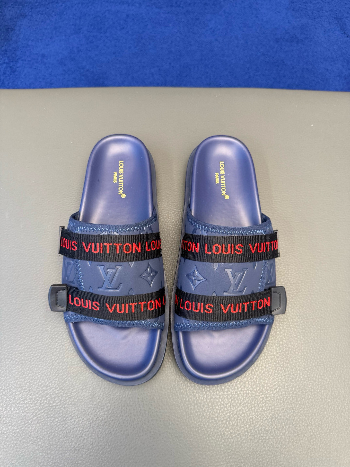 [TOP] Louis Vuitton LV Men's Slippers - 4 Colors