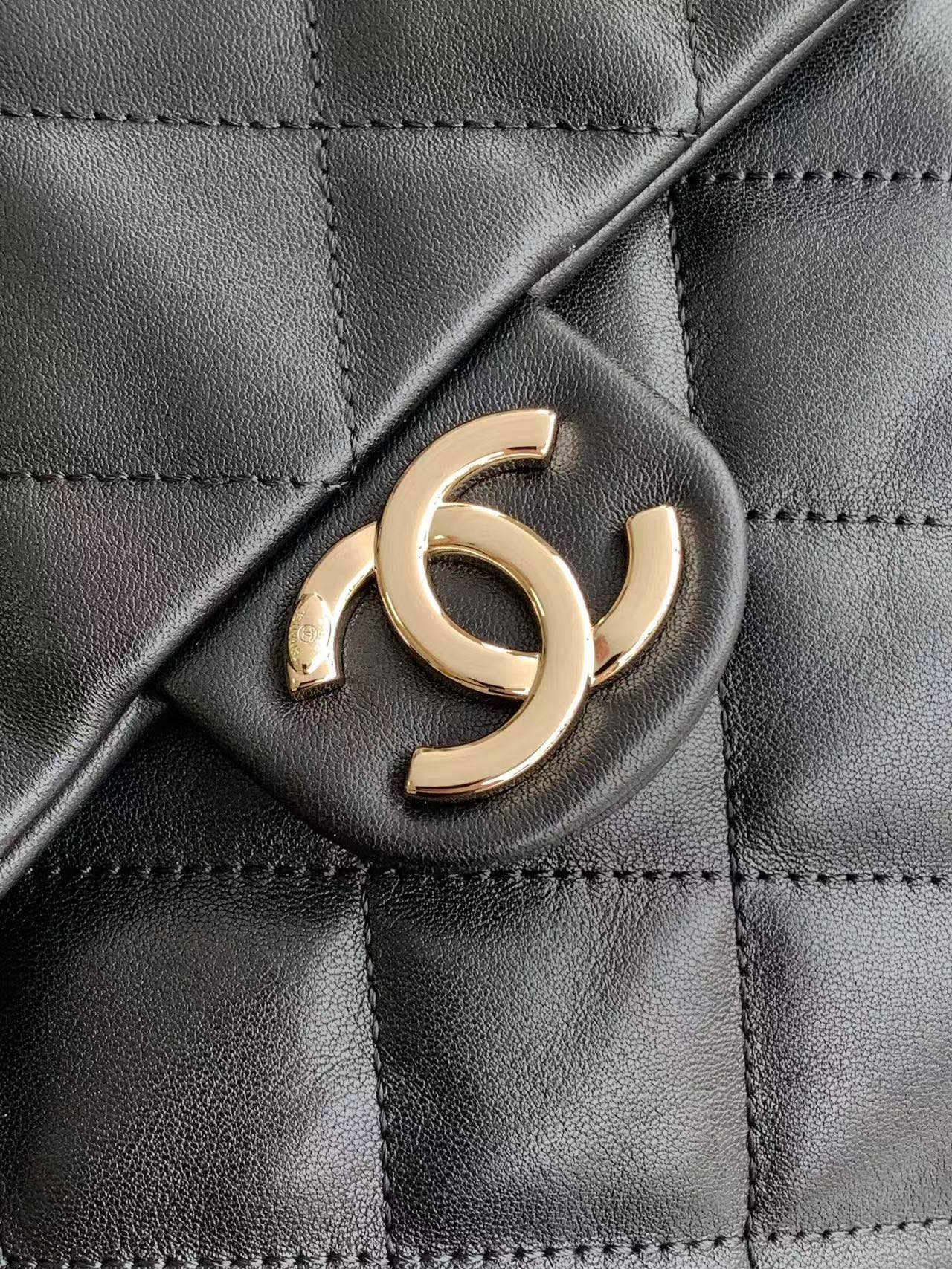 [TOP] CHANEL Hobo Bag 29.5-37-13 cm/22.5-28-13 cm - Black