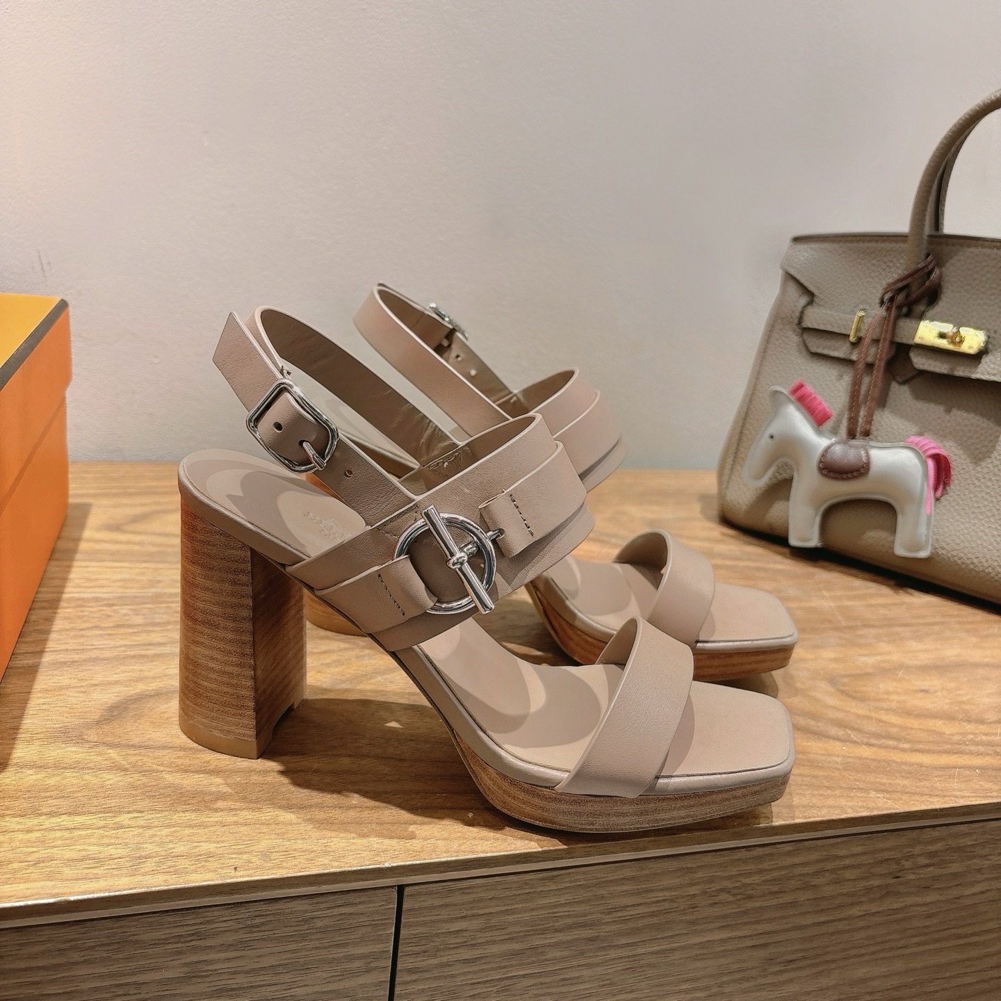 [TOP] HERMES High Heels Sandals - Khaki