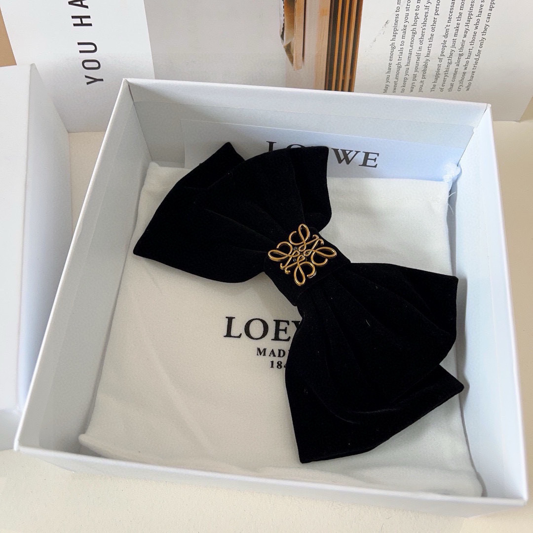 [TOP] LOEWE Letter Bow Hairpin - Black