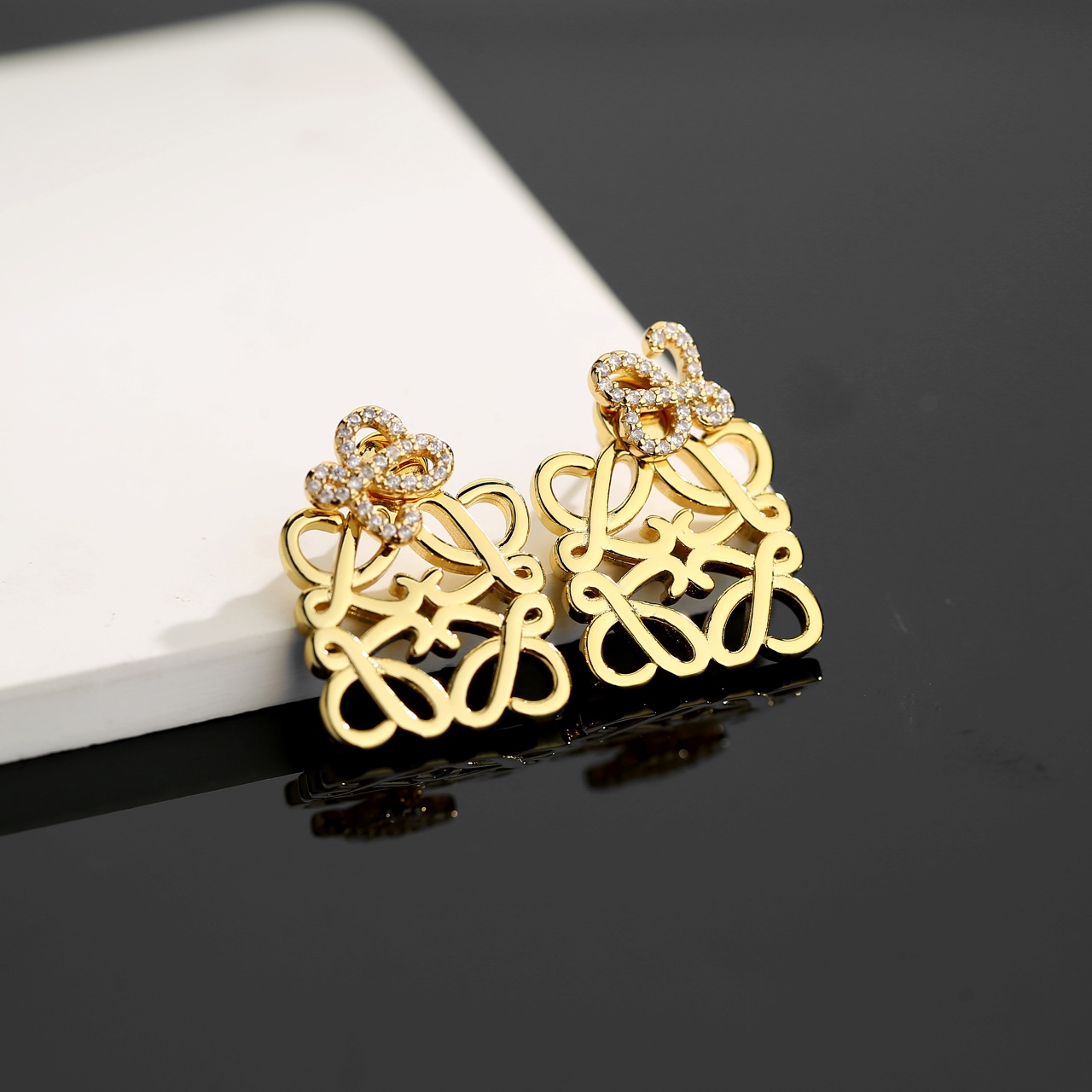 [TOP] LOEWE LOGO Earrings - Gold