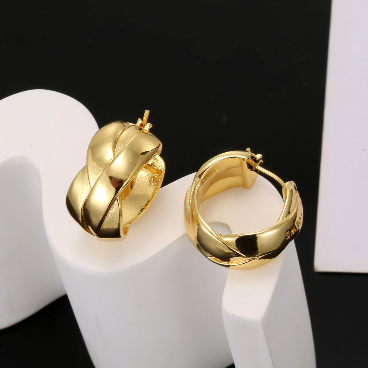 [TOP] LOEWE Earrings - Gold