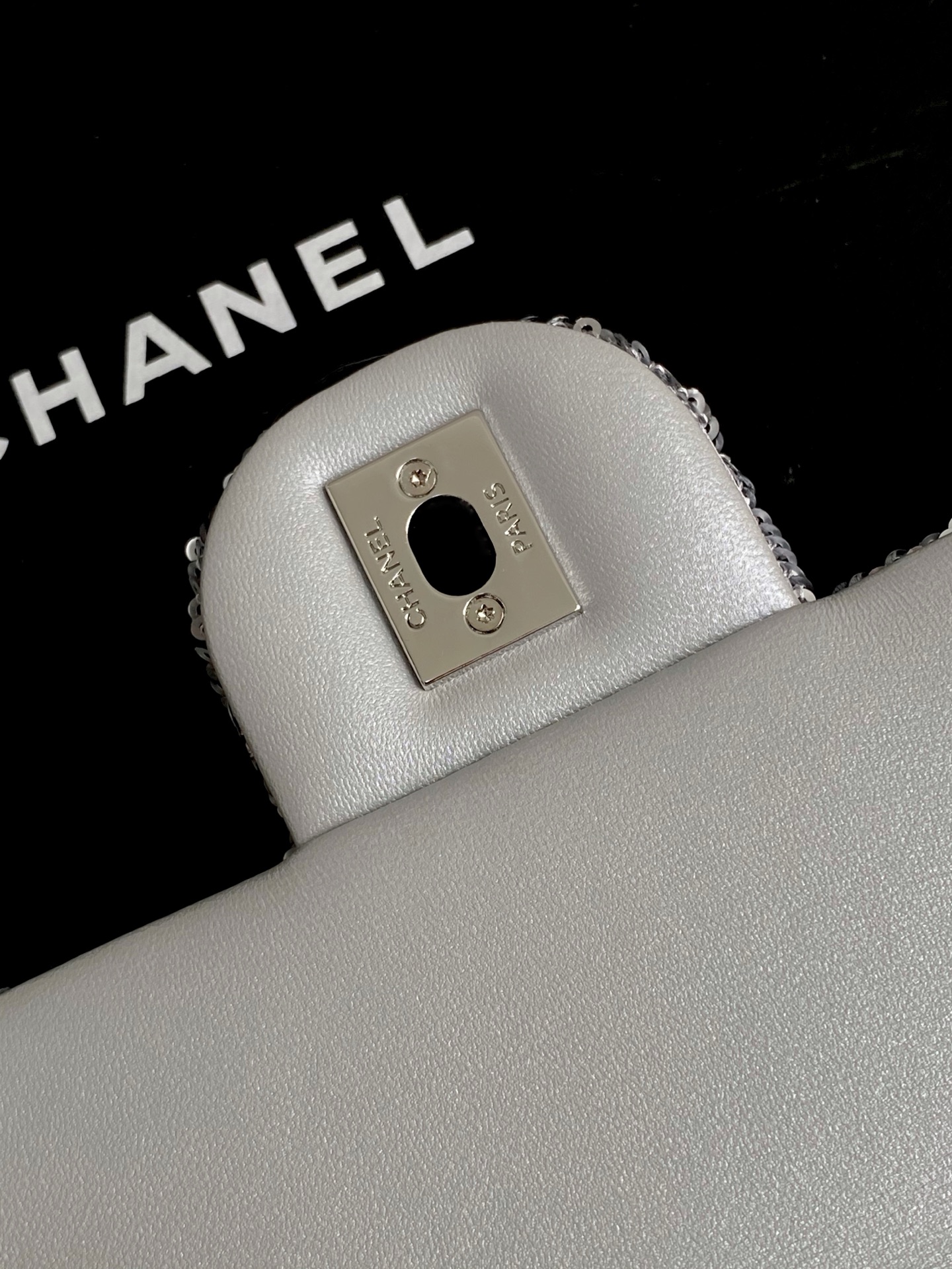 [TOP] CHANEL Flap Bag 14-21-8cm - Sliver
