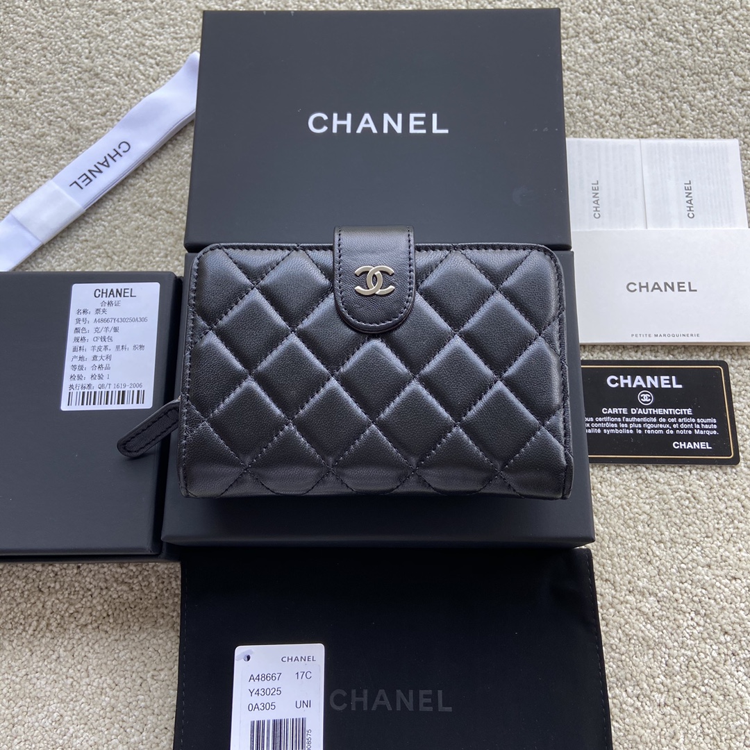 [TOP] CHANEL Wallet Calfskin/Lambskin 15×10×2.5cm - Black & GHW/SHW