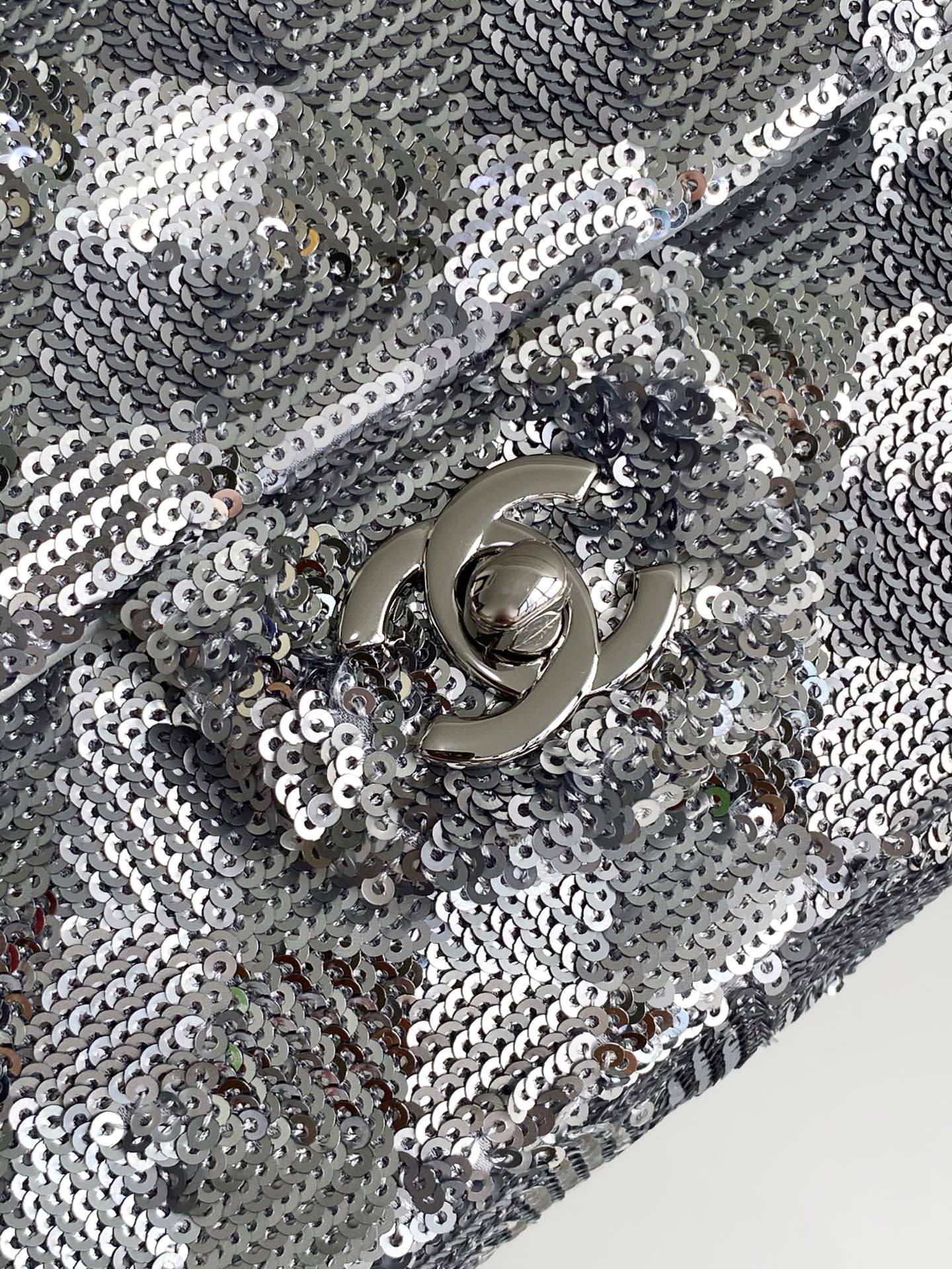 [TOP] CHANEL Flap Bag 14-21-8cm - Sliver