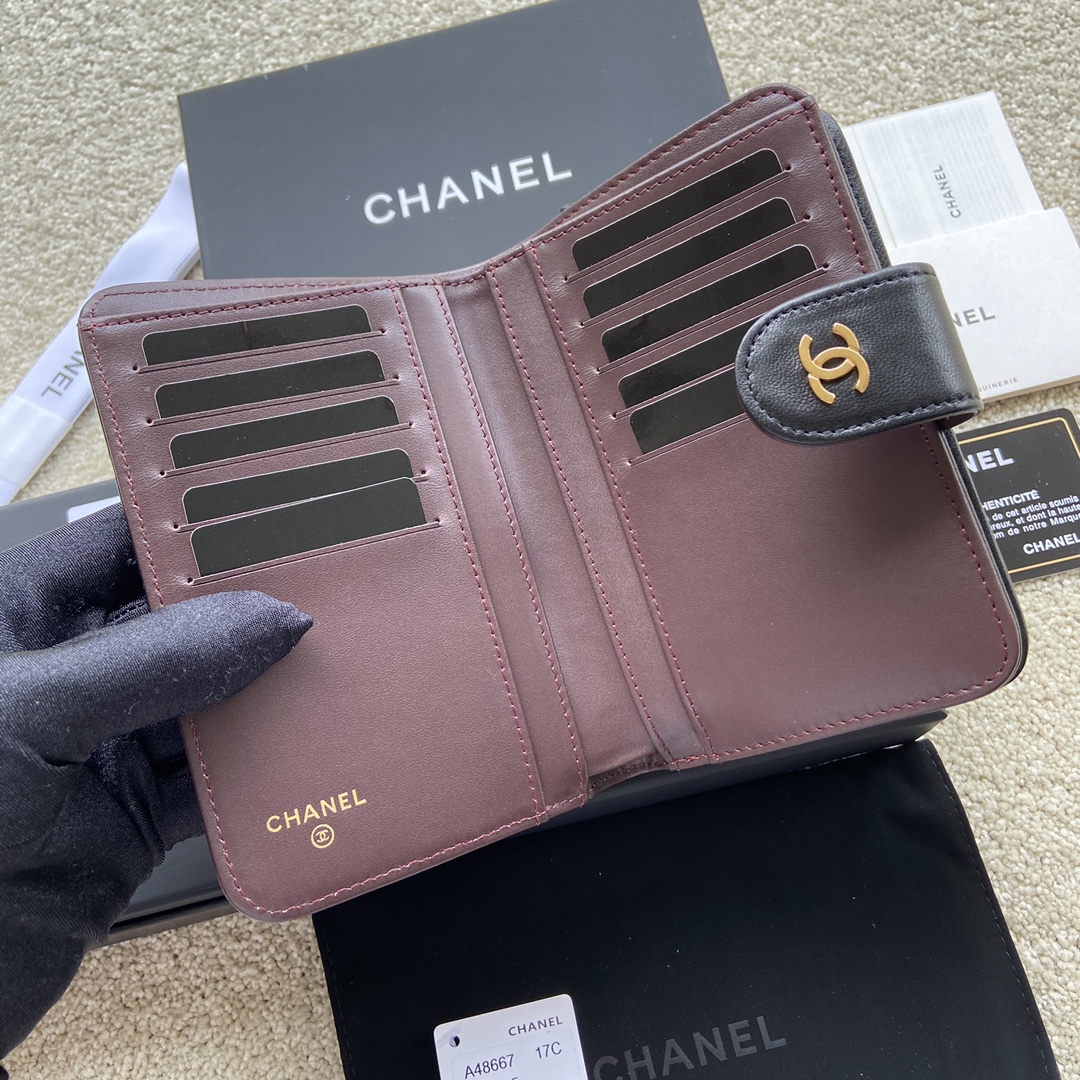 [TOP] CHANEL Wallet Calfskin/Lambskin 15×10×2.5cm - Black & GHW/SHW