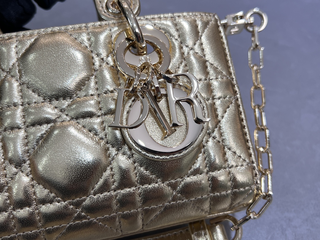 [TOP] Christian Dior Lady D-Joy Bag lambskin 16cm/22.5cm/26cm - Gold