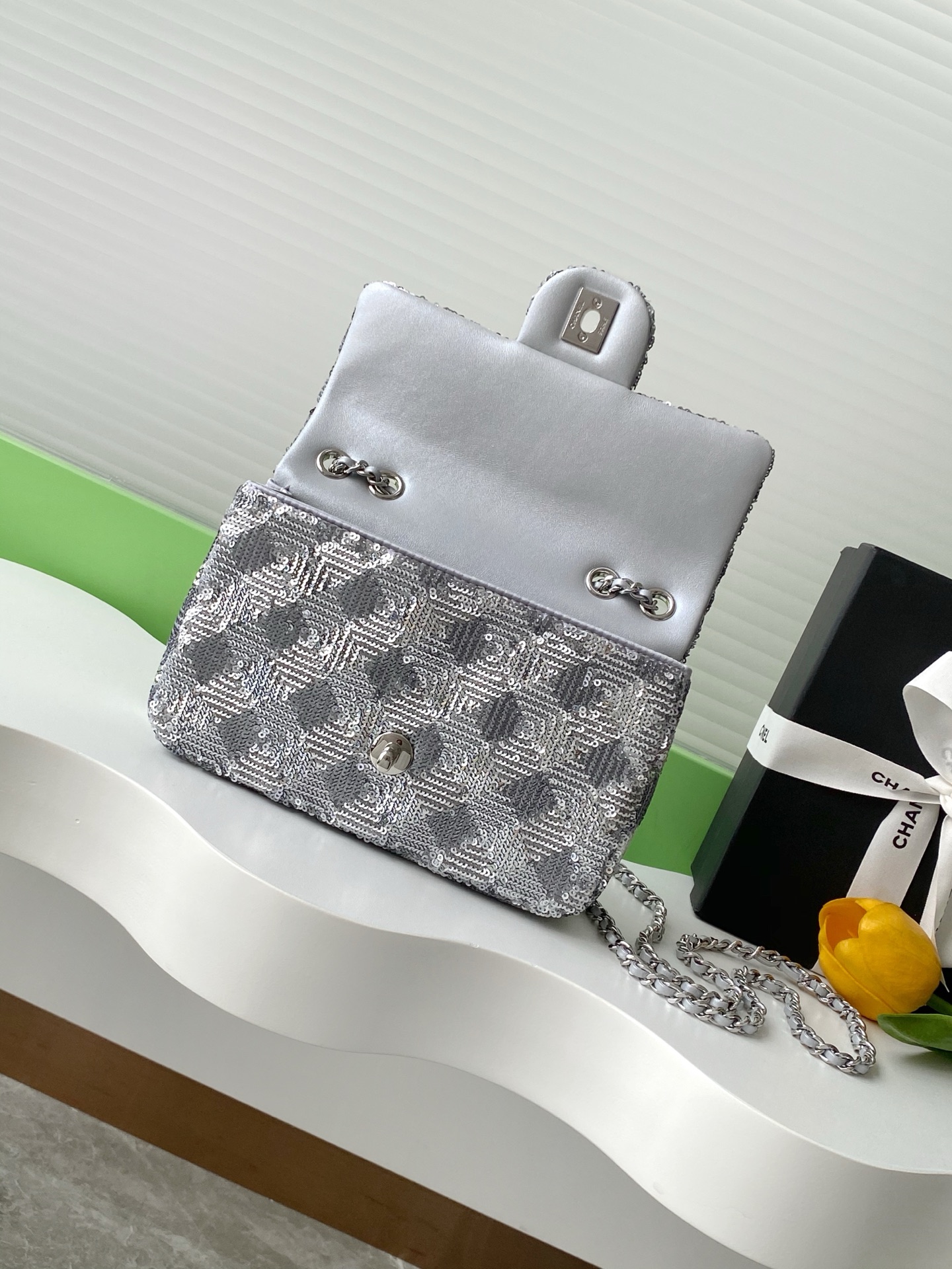 [TOP] CHANEL Flap Bag 14-21-8cm - Sliver