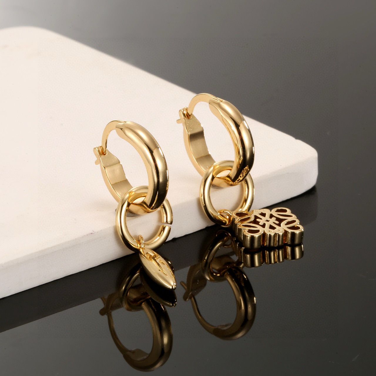 [TOP] LOEWE LOGO Earrings - Gold