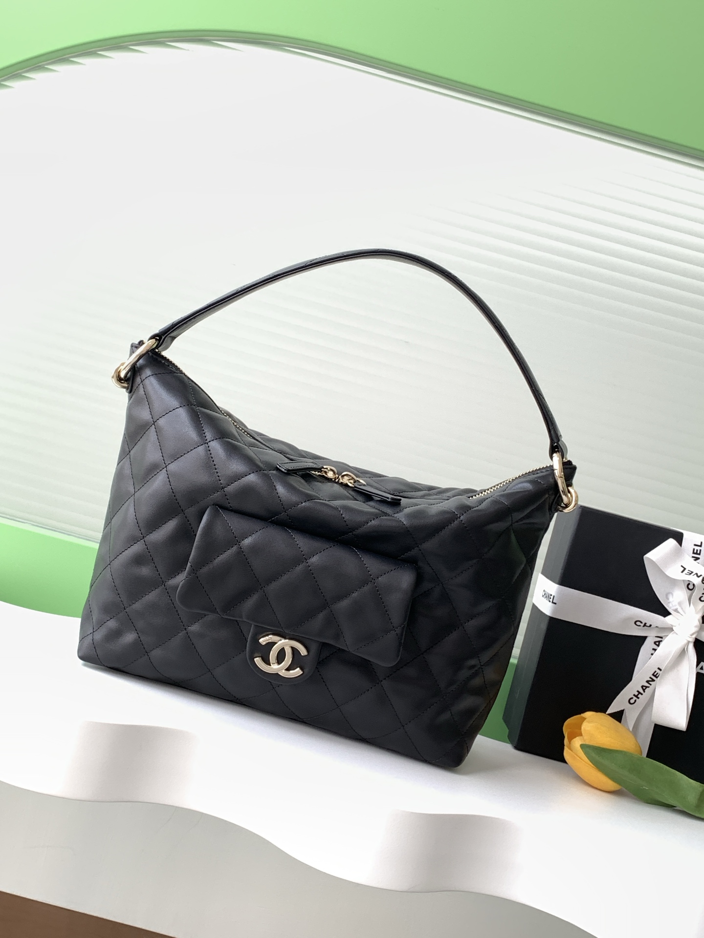 [TOP] CHANEL Hobo Bag 29.5-37-13 cm/22.5-28-13 cm - Black