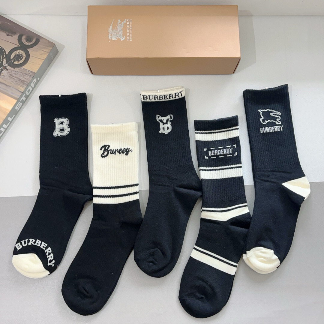 [TOP] BURBERRY Socks - 5 Pieces as a Set