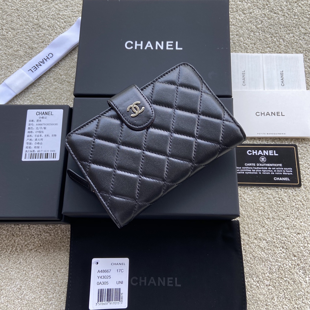 [TOP] CHANEL Wallet Calfskin/Lambskin 15×10×2.5cm - Black & GHW/SHW