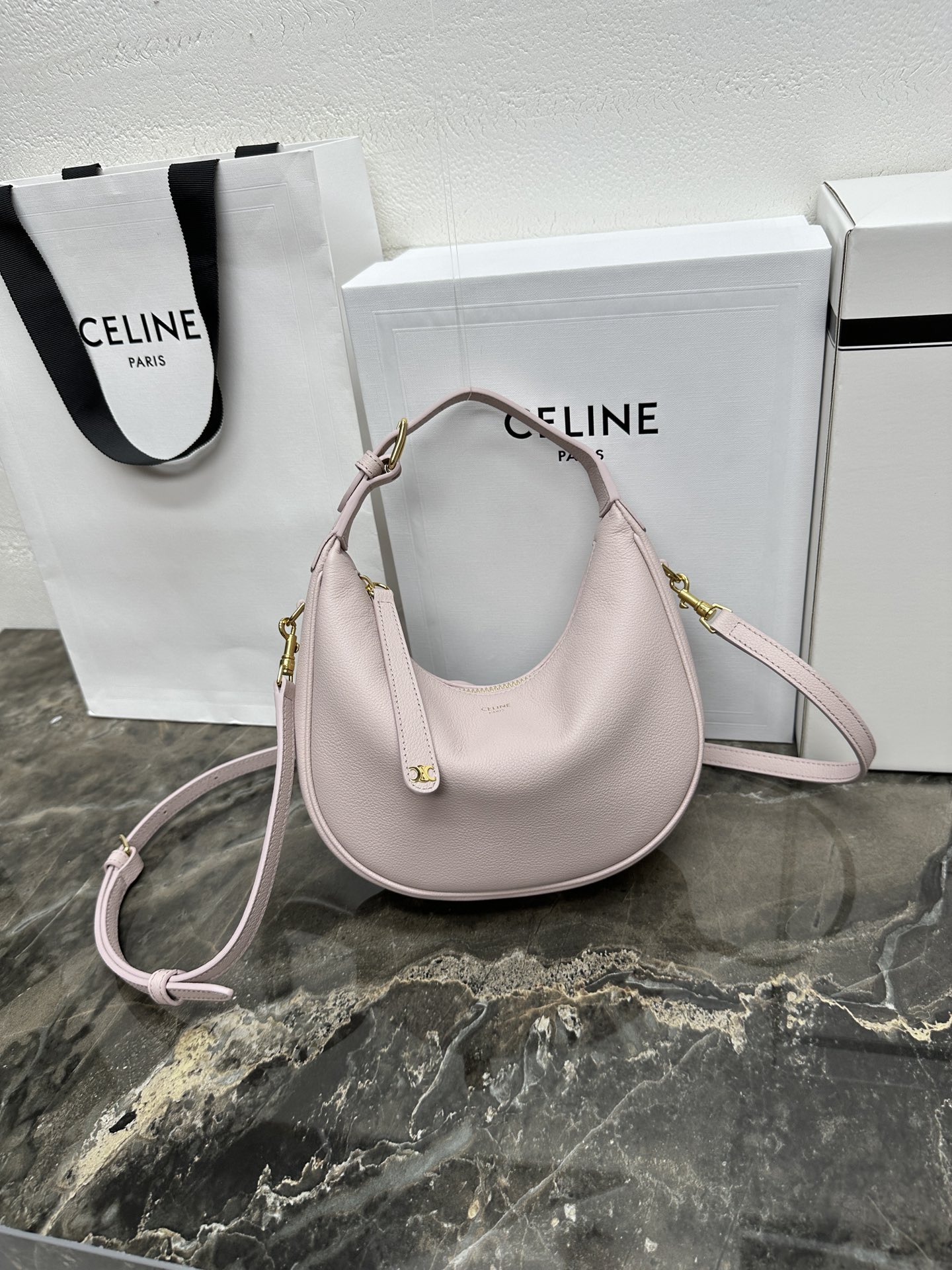 [TOP] CELINE Teen Lulu Bag Calfskin 21x24x5cm - Pink