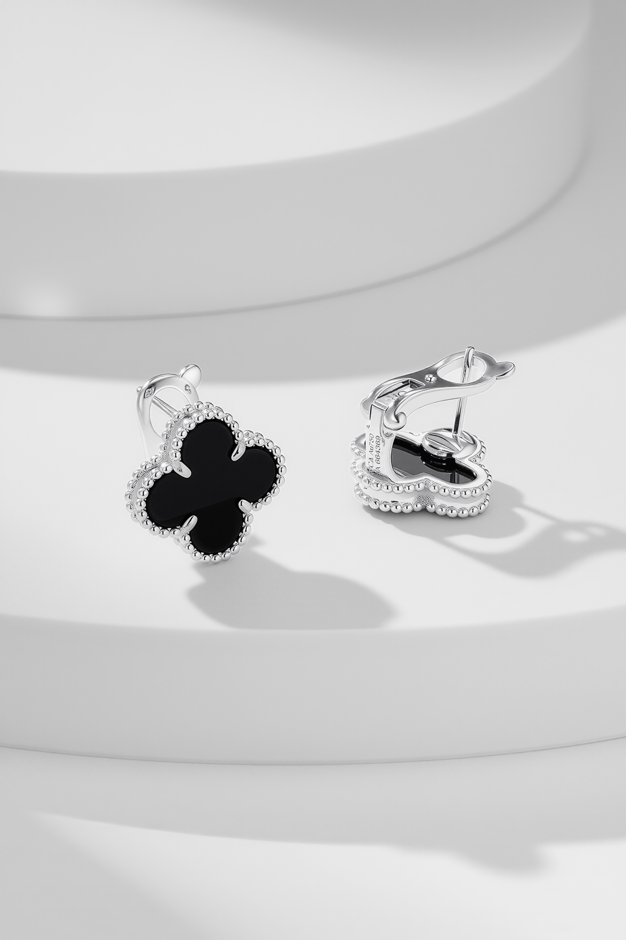 [TOP] Van Cleef & Arpels Earrings - Silver&Black