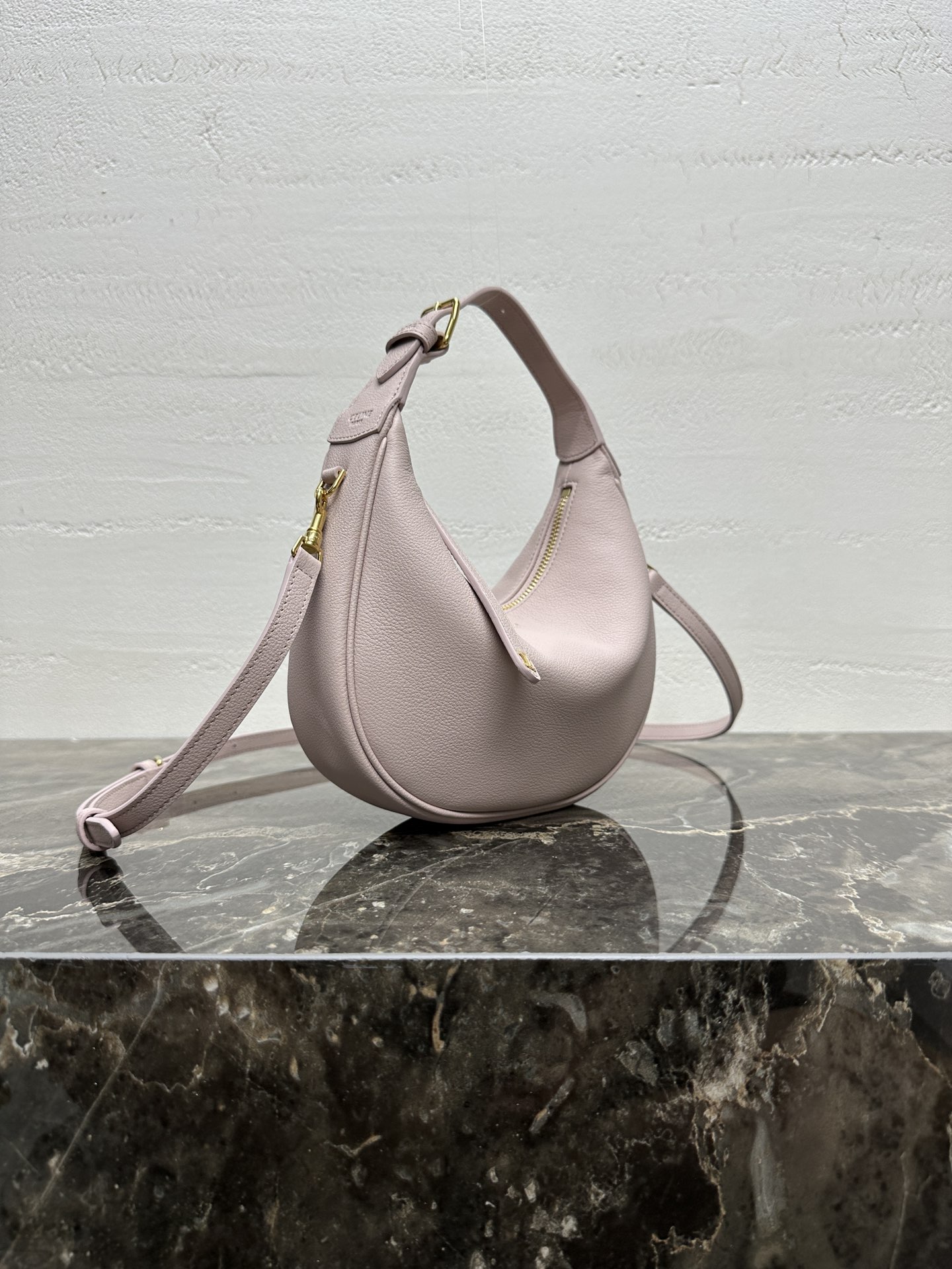 [TOP] CELINE Teen Lulu Bag Calfskin 21x24x5cm - Pink