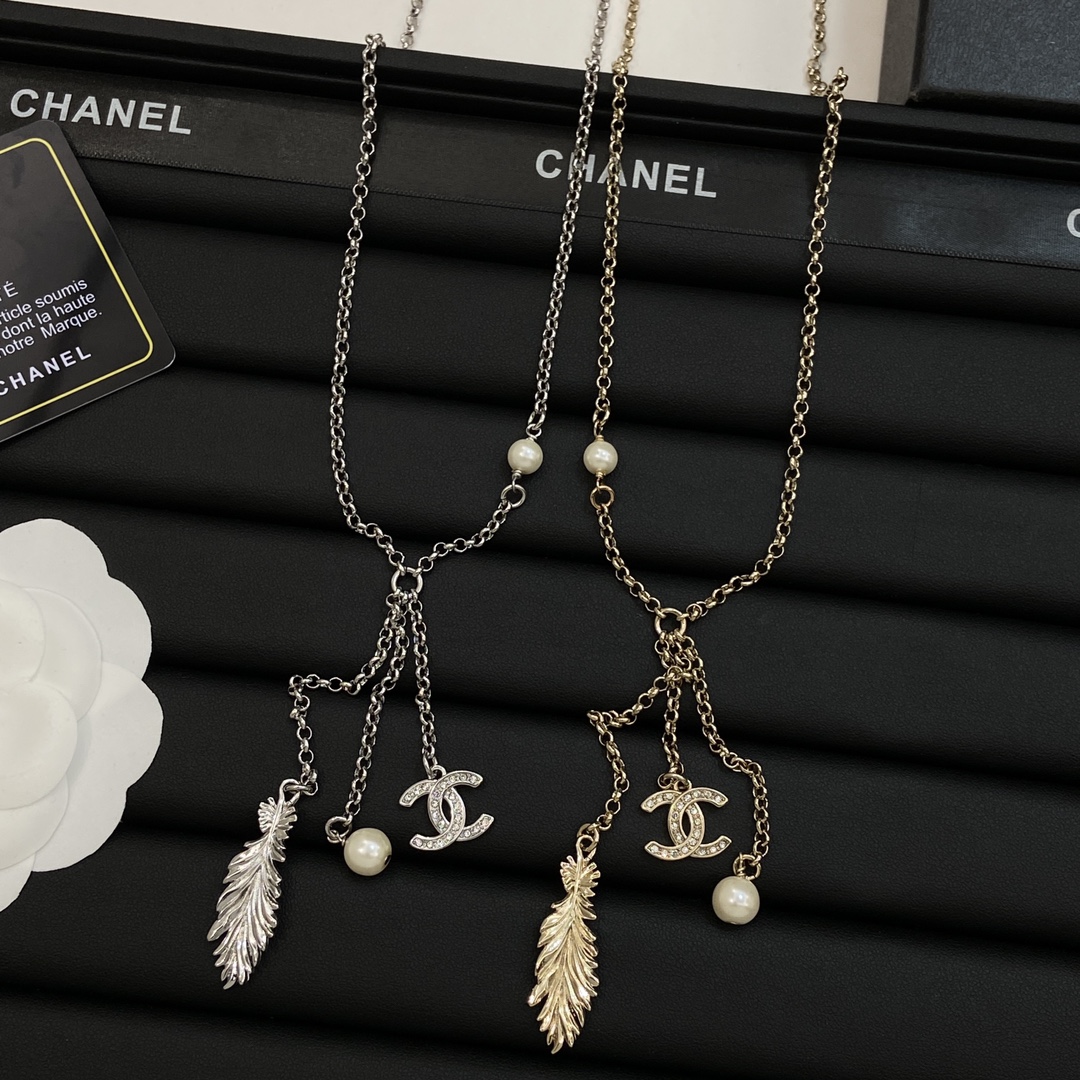 [TOP] CHANEL Feather Necklace - 2 Color