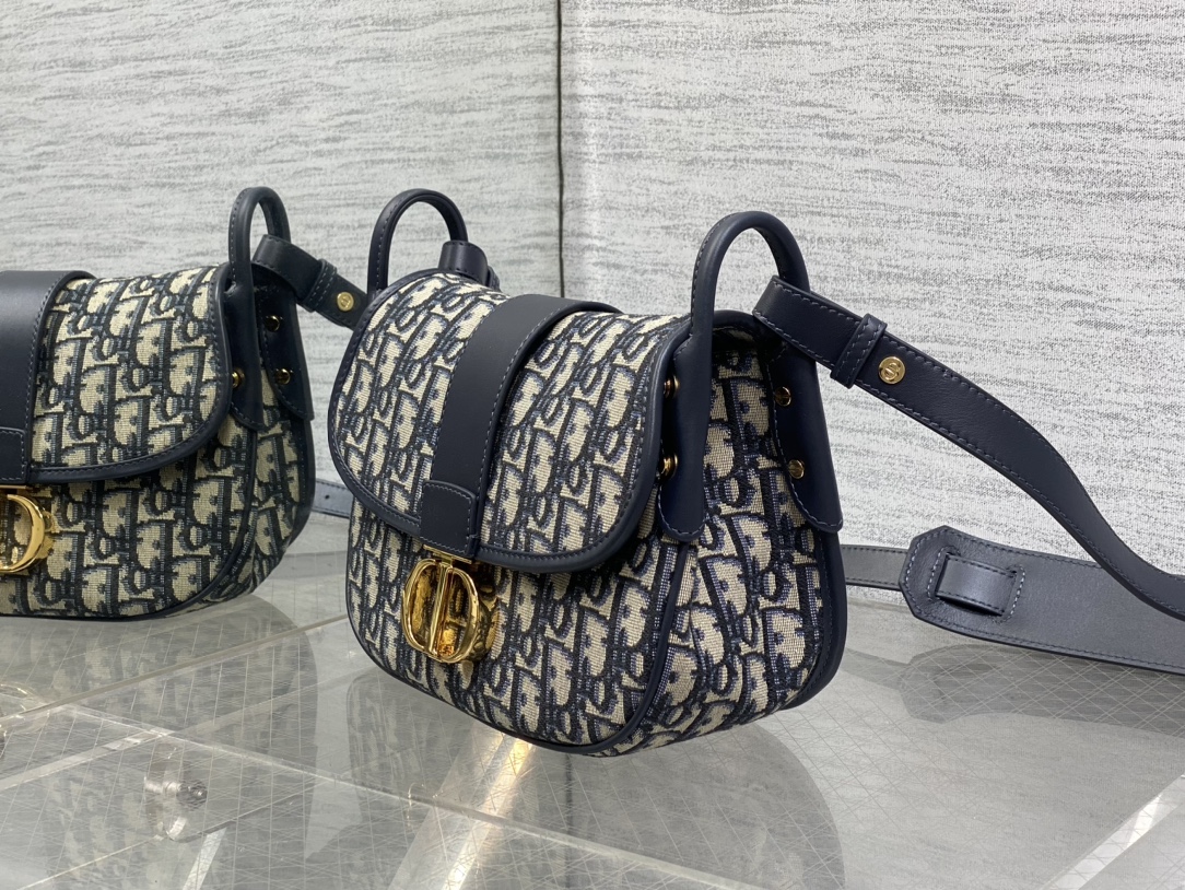 [TOP] Christian Dior Montaigne Bag 25cm - Blue/Light Blue Oblique print