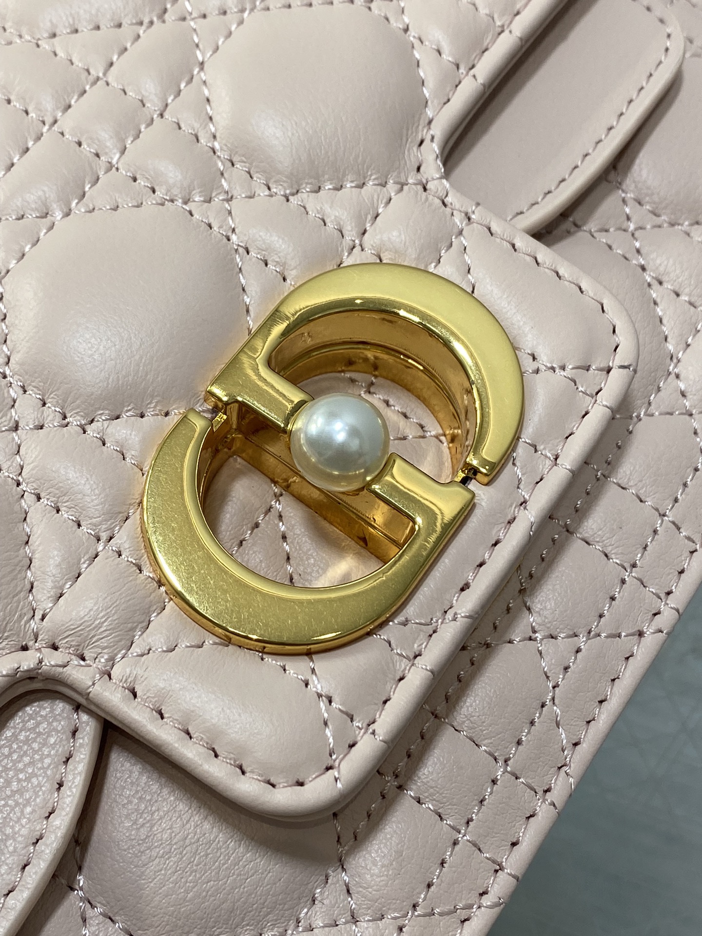 [TOP] Christian Dior Jolie Chain Bag 22x14x8cm - Pink & GHW