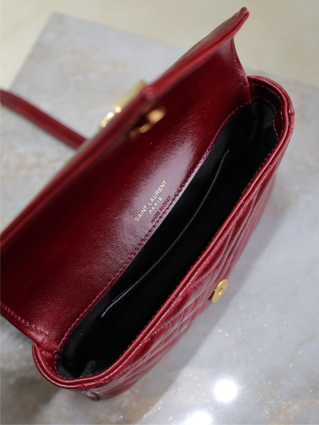 [TOP] Yves Saint Laurent YSL Oil Wax Leather Chain Messenger Bag 20×13×3cm - Red