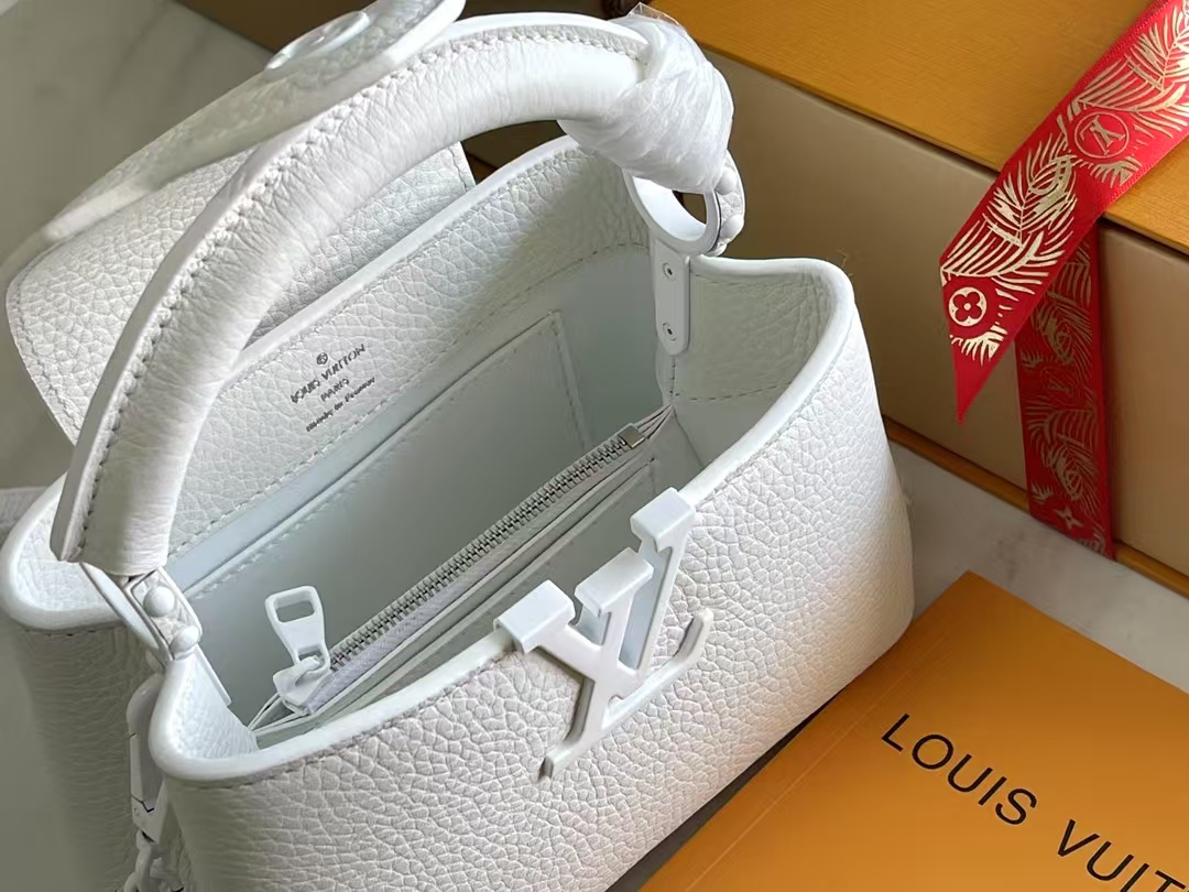 [TOP] Louis Vuitton LV Capucine Bag 21x8x14 cm - White
