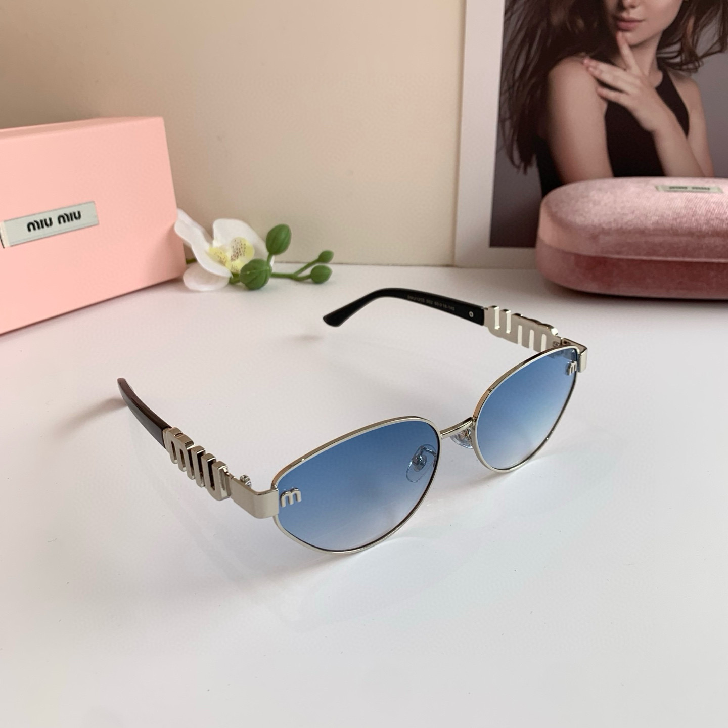 [TOP] Miu Miu Sunglasses - 2 Colors