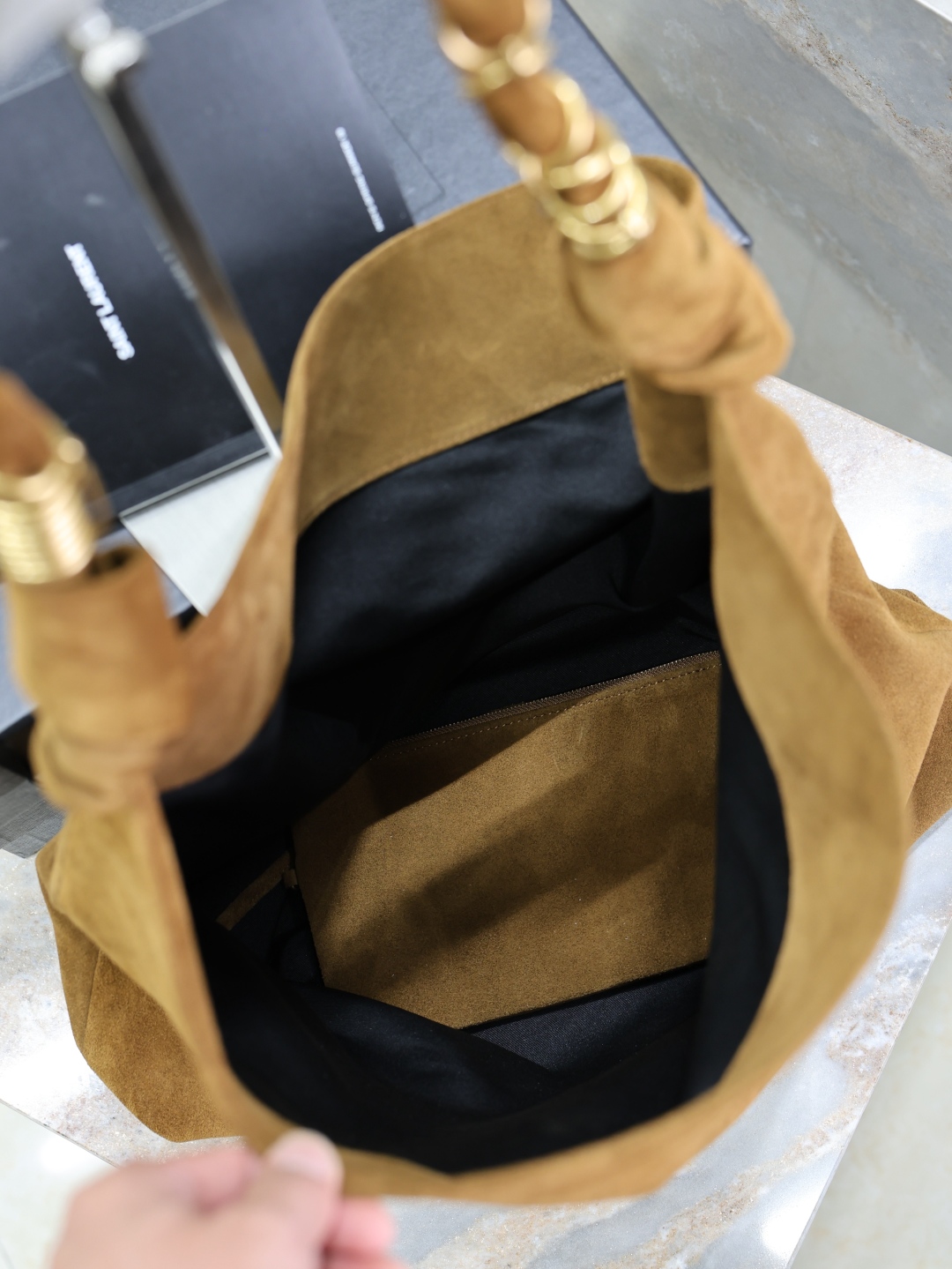 [TOP] Yves Saint Laurent YSL Suede Clutch 40×50×1cm - Brown