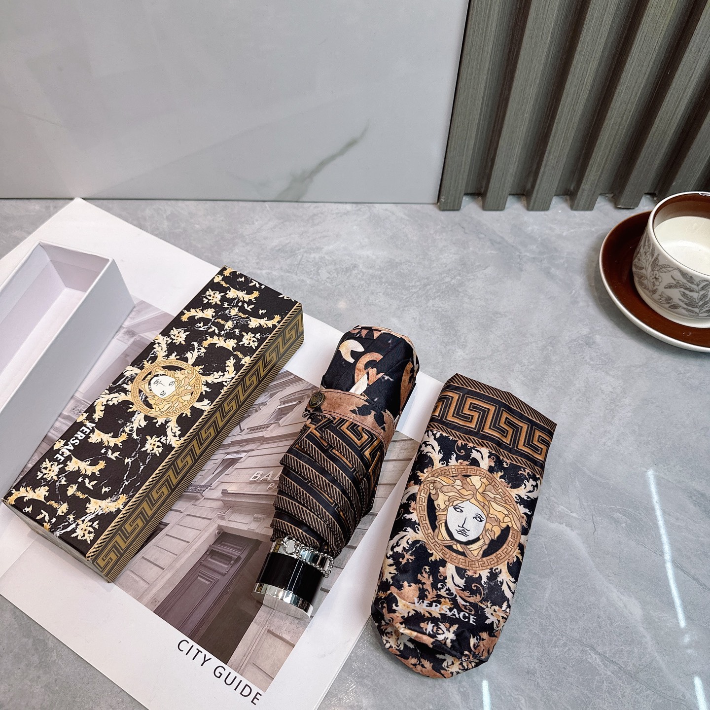 [TOP] VERSACE Umbrella - 2 Colors