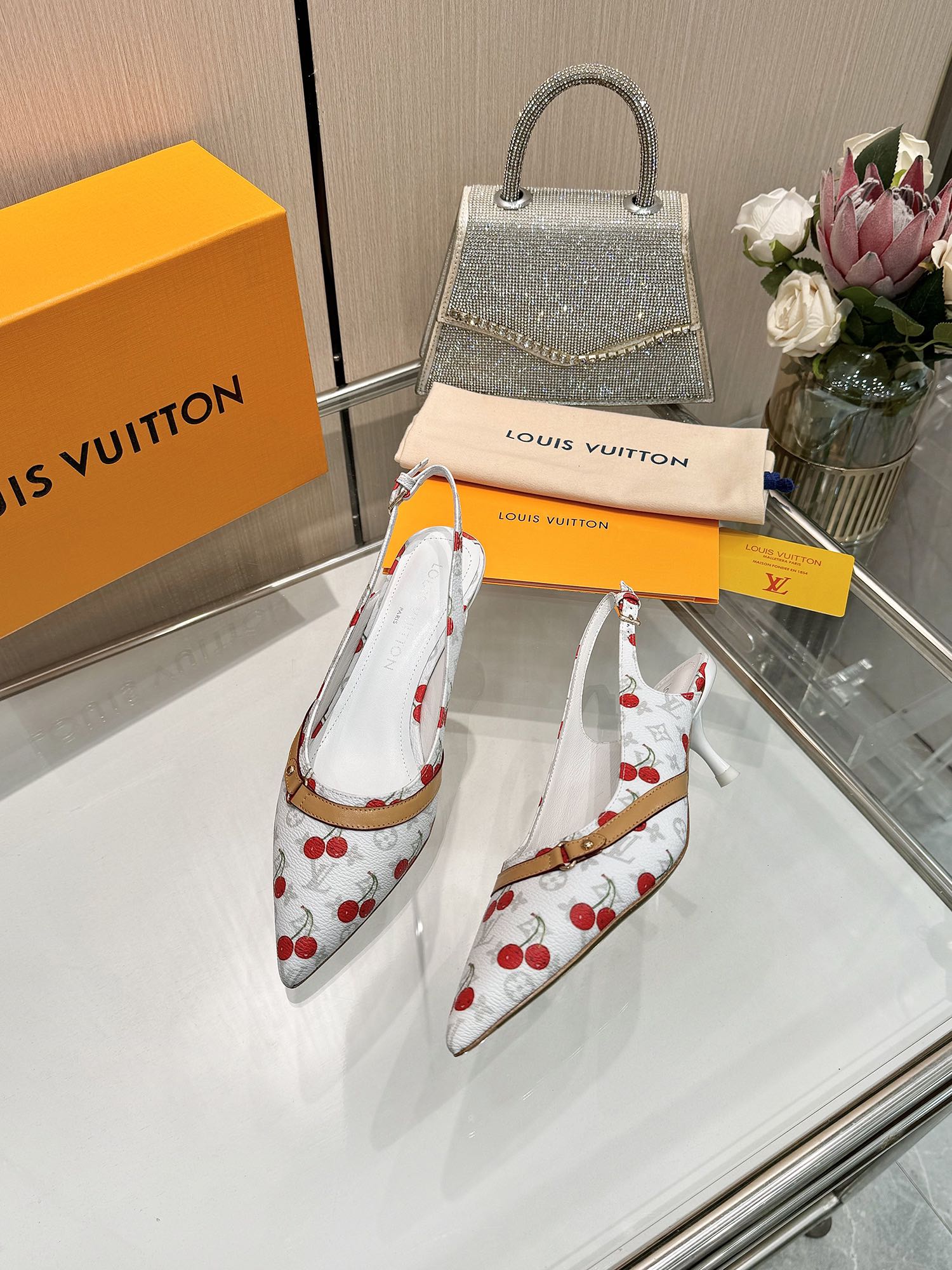 [TOP] Louis Vuitton LV Cherry Mid-Heeled Mules - 4 Colour