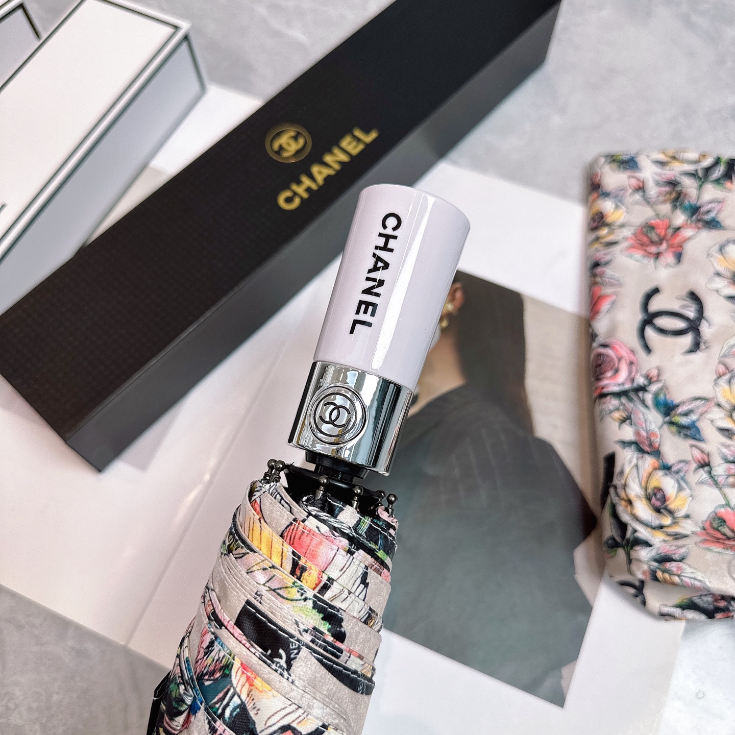 [TOP] CHANEL Umbrella - Apricot