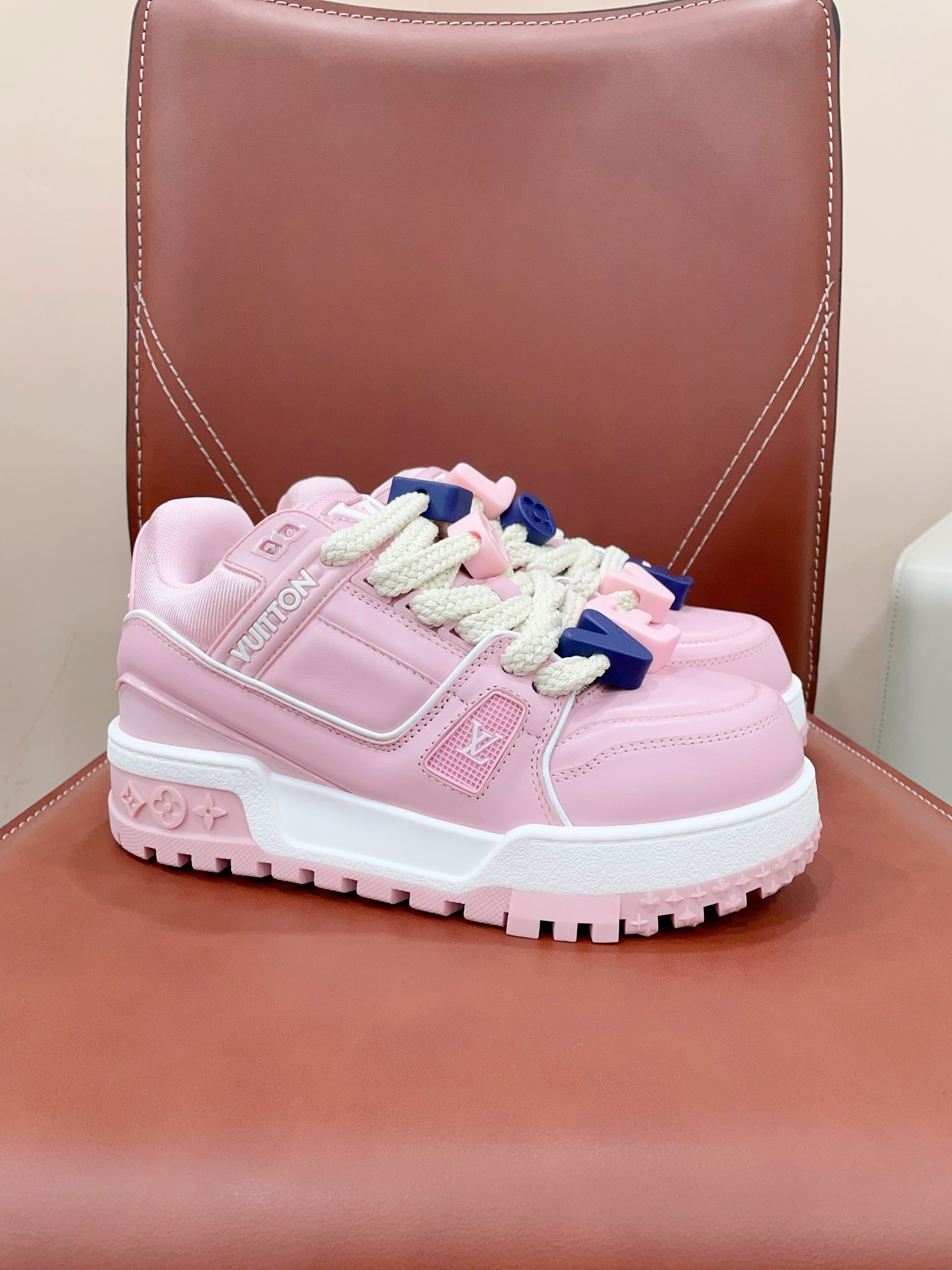 [TOP] Louis Vuitton LV Trainer Maxi Sneakers - 2 Colour