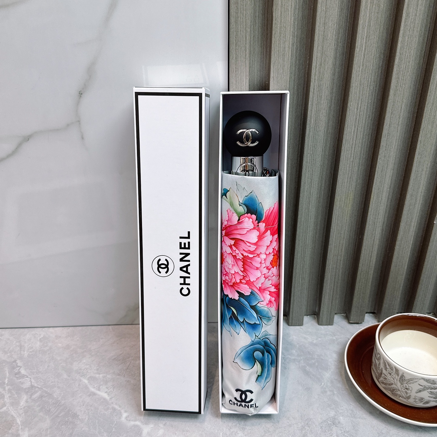 [TOP] CHANEL Umbrella - White