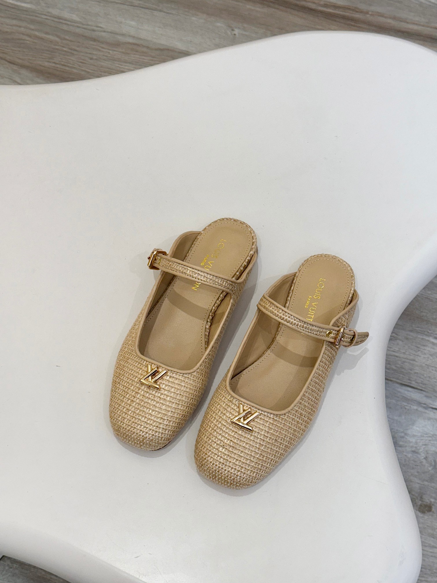 [TOP] Louis Vuitton LV Weaving Slippers - 2 Colour