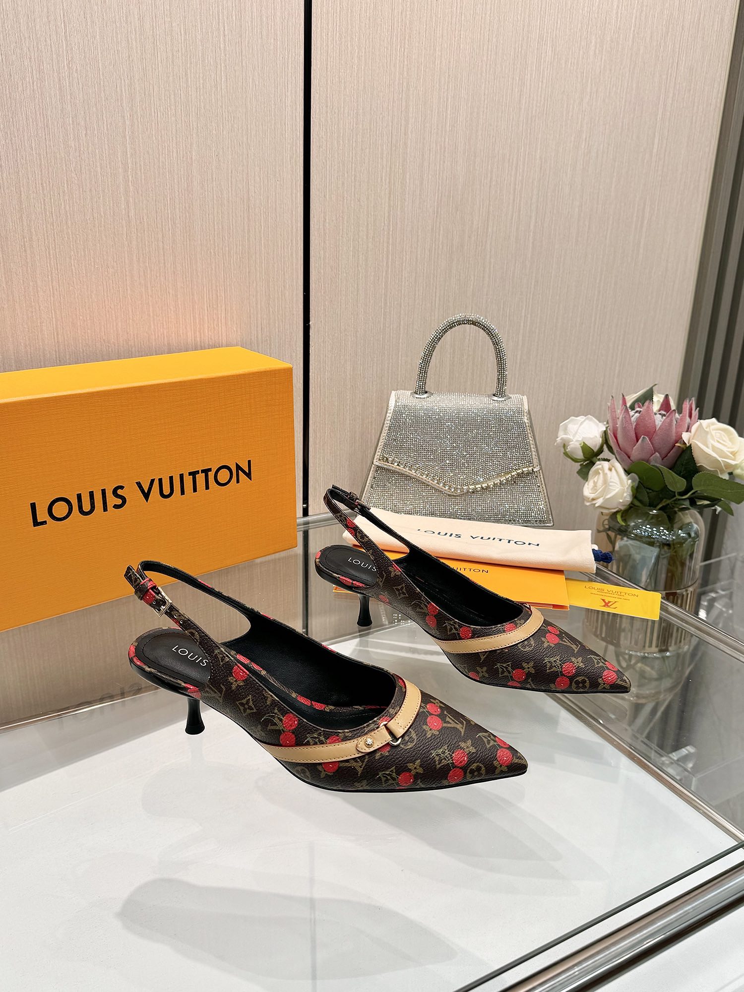 [TOP] Louis Vuitton LV Cherry Mid-Heeled Mules - 4 Colour
