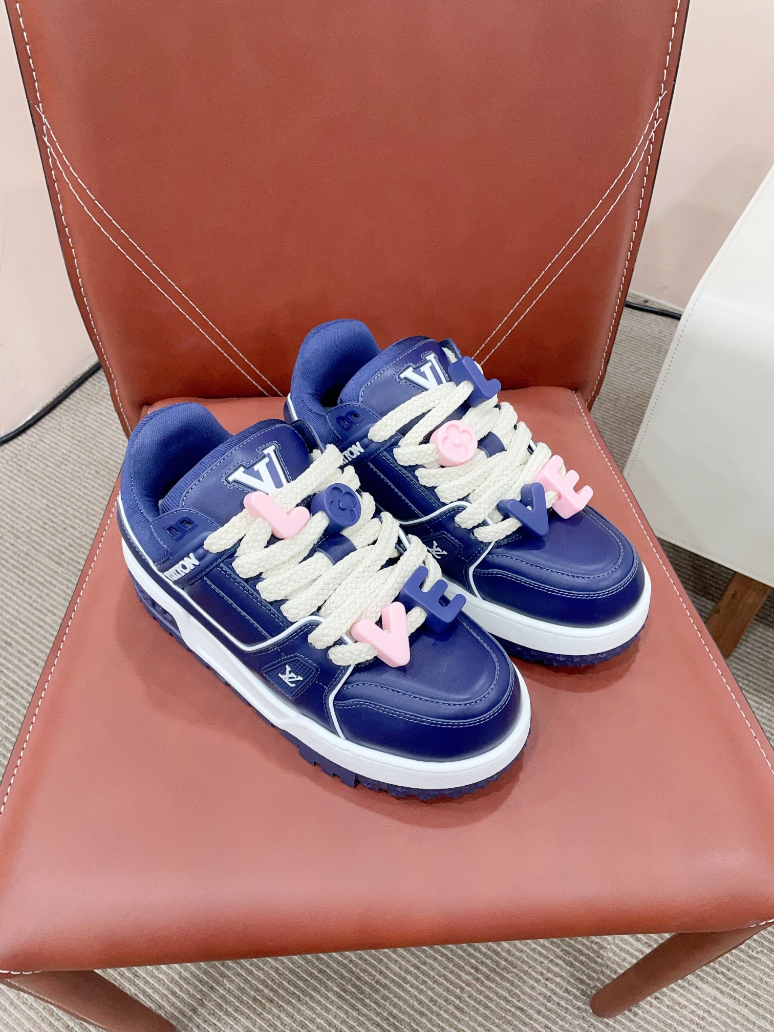 [TOP] Louis Vuitton LV Trainer Maxi Sneakers - 2 Colour