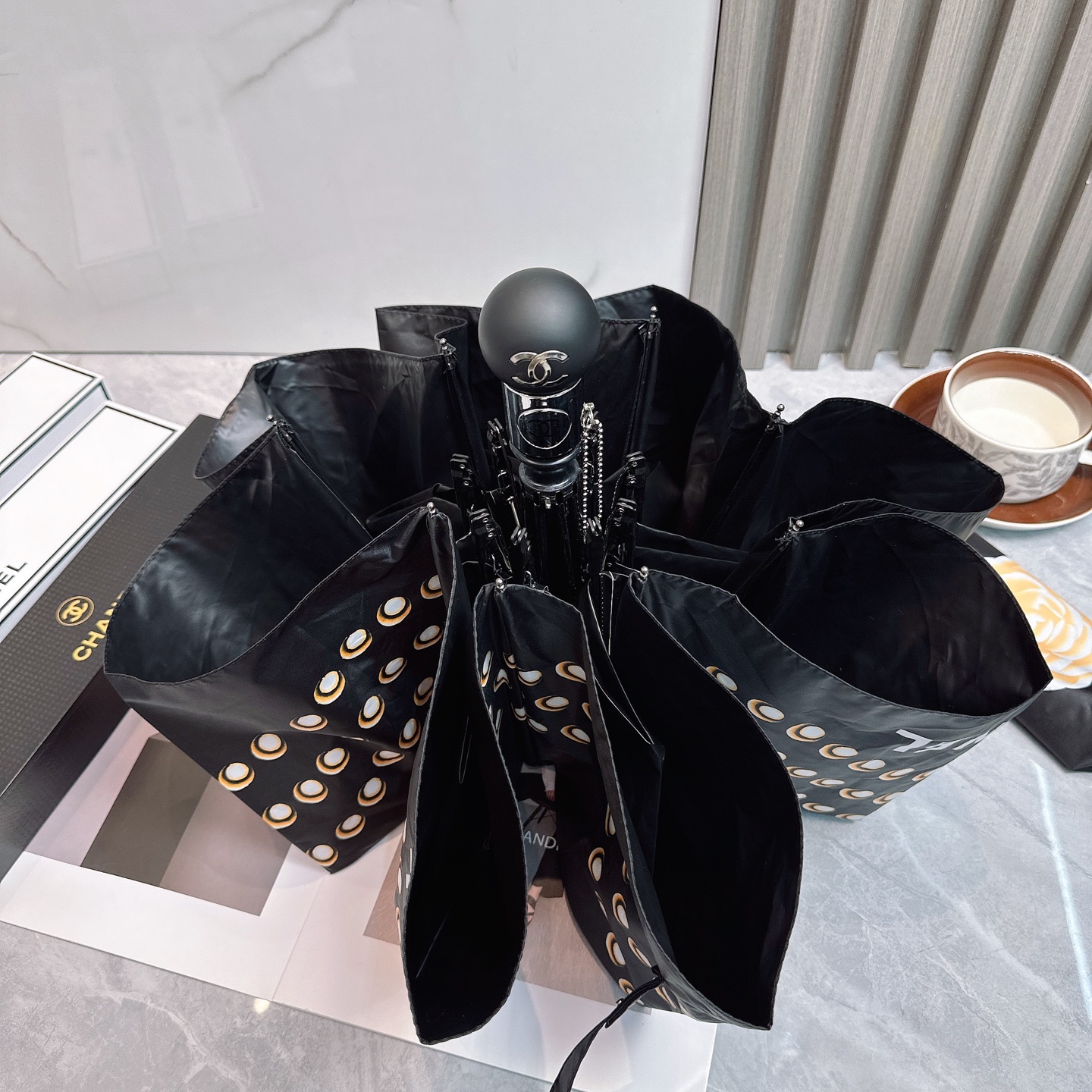 [TOP] CHANEL Umbrella - Black