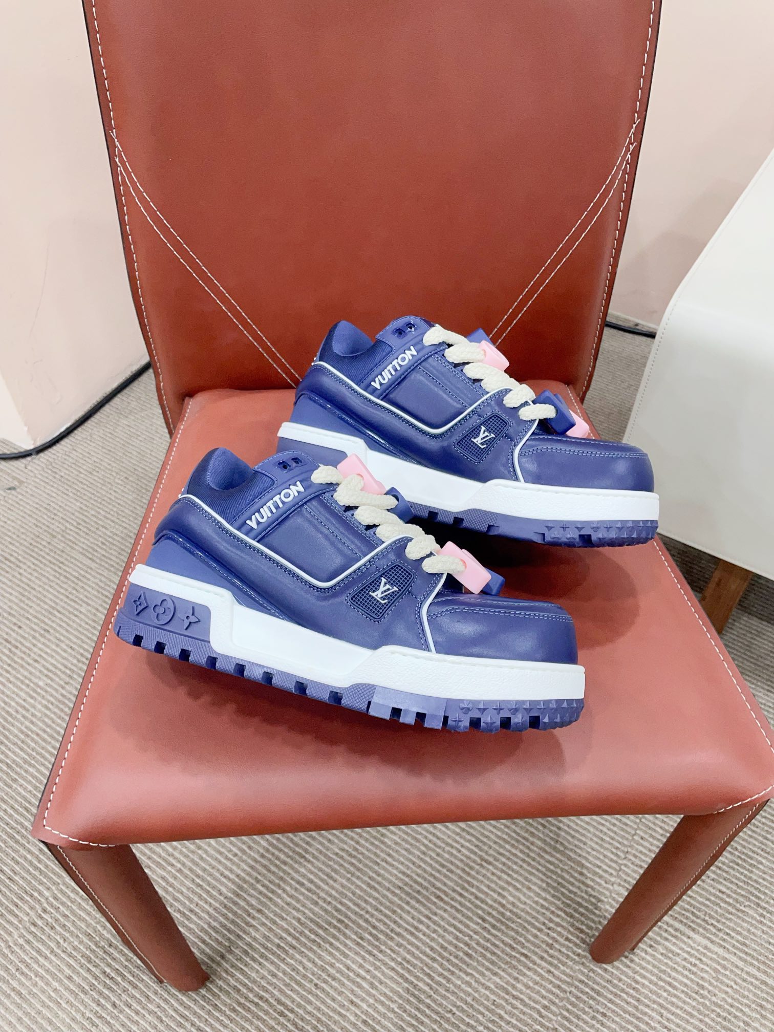 [TOP] Louis Vuitton LV Trainer Maxi Sneakers - 2 Colour