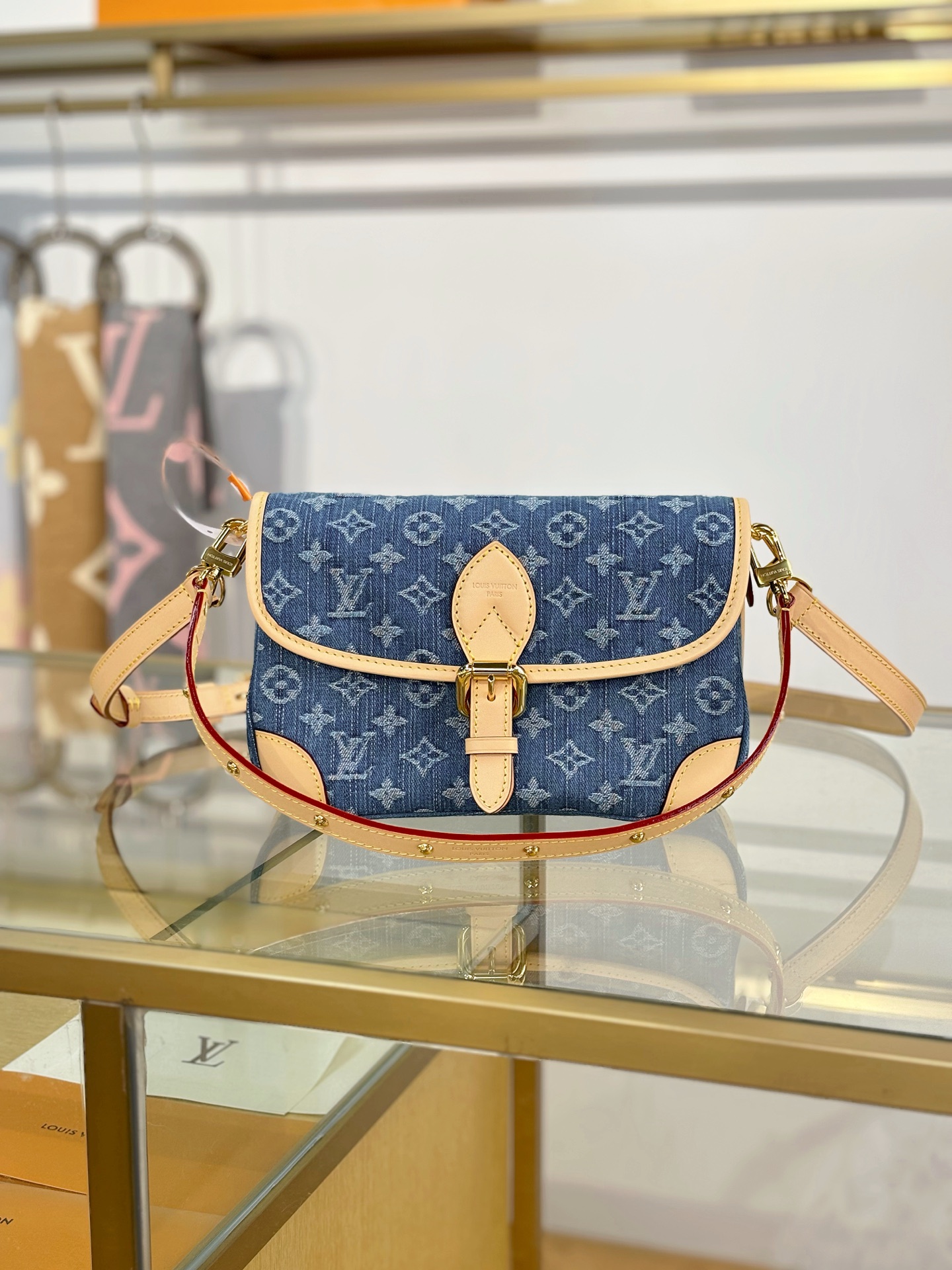 [TOP] Louis Vuitton LV Diane Bag 24x15x9cm - Denim Blue