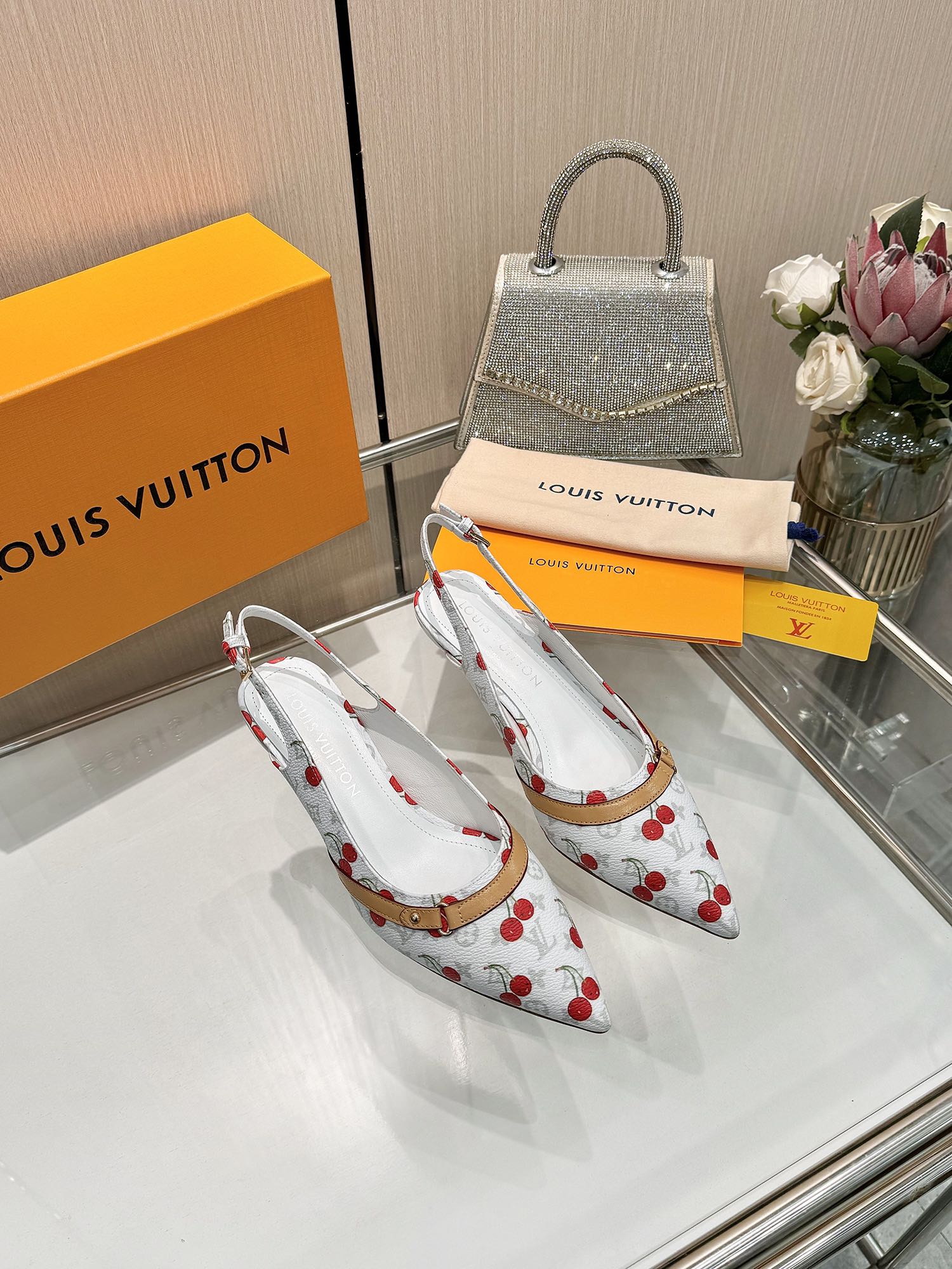 [TOP] Louis Vuitton LV Cherry Mid-Heeled Mules - 4 Colour