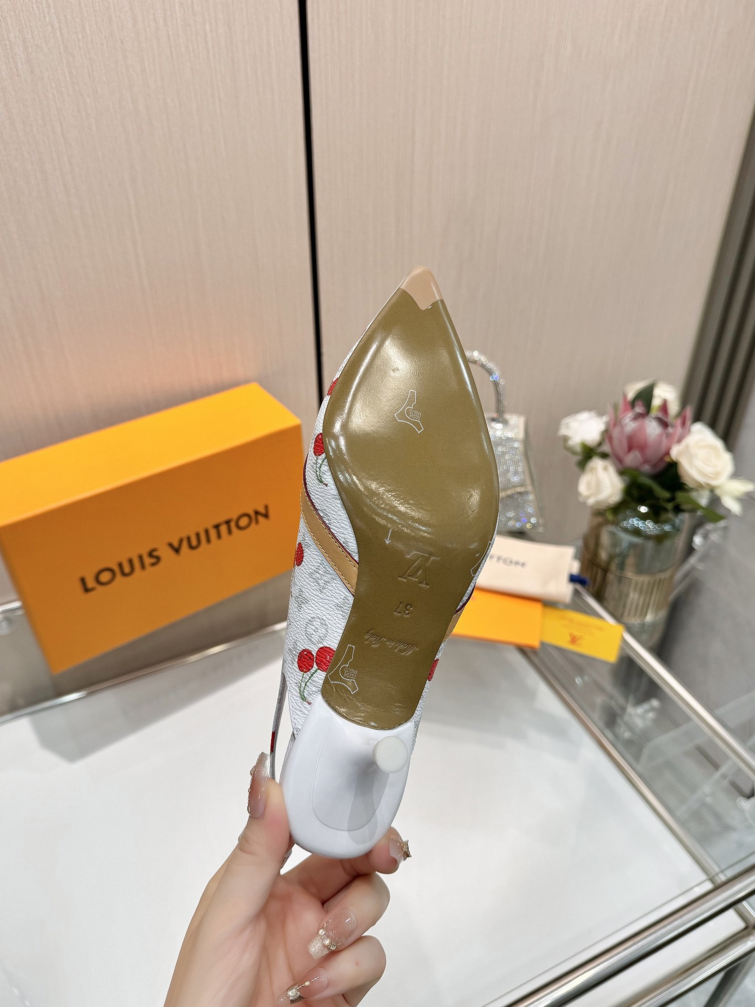 [TOP] Louis Vuitton LV Cherry Mid-Heeled Mules - 4 Colour