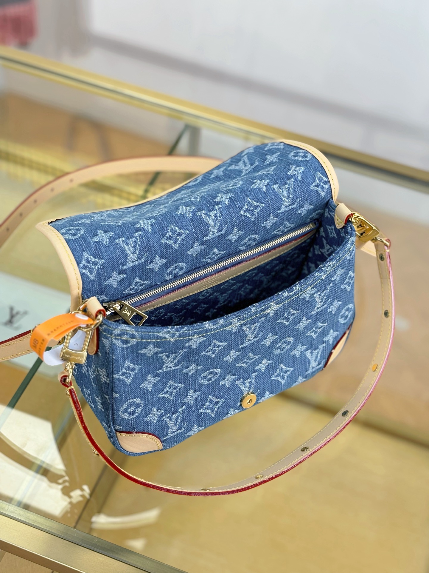 [TOP] Louis Vuitton LV Diane Bag 24x15x9cm - Denim Blue