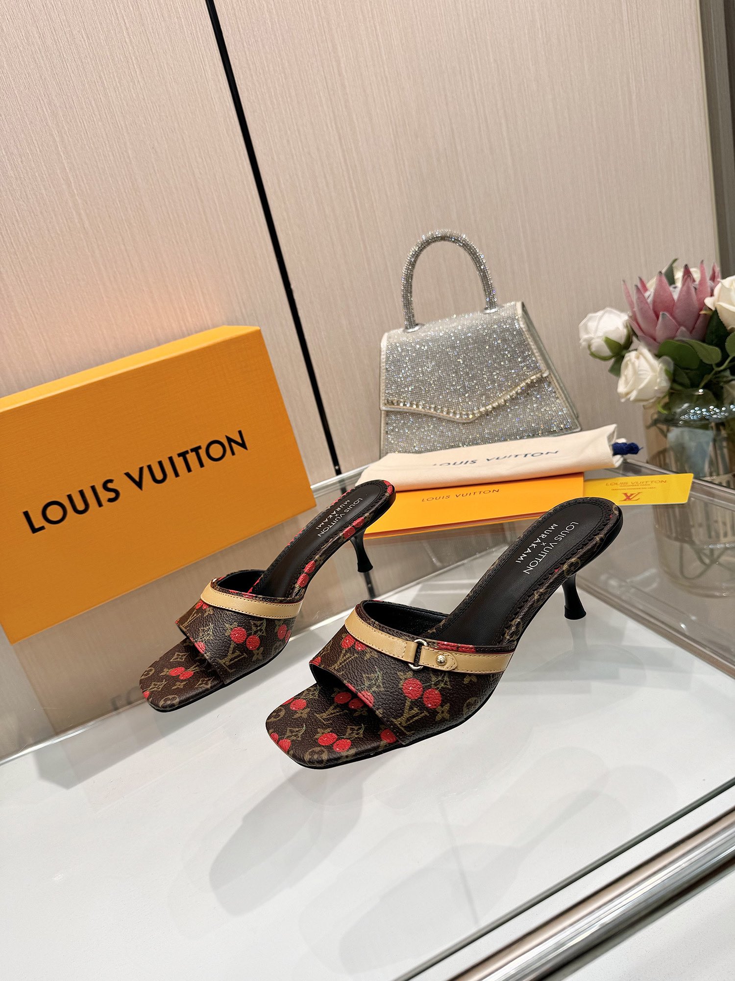 [TOP] Louis Vuitton LV Cherry Mid-Heeled Slippers - 4 Colour