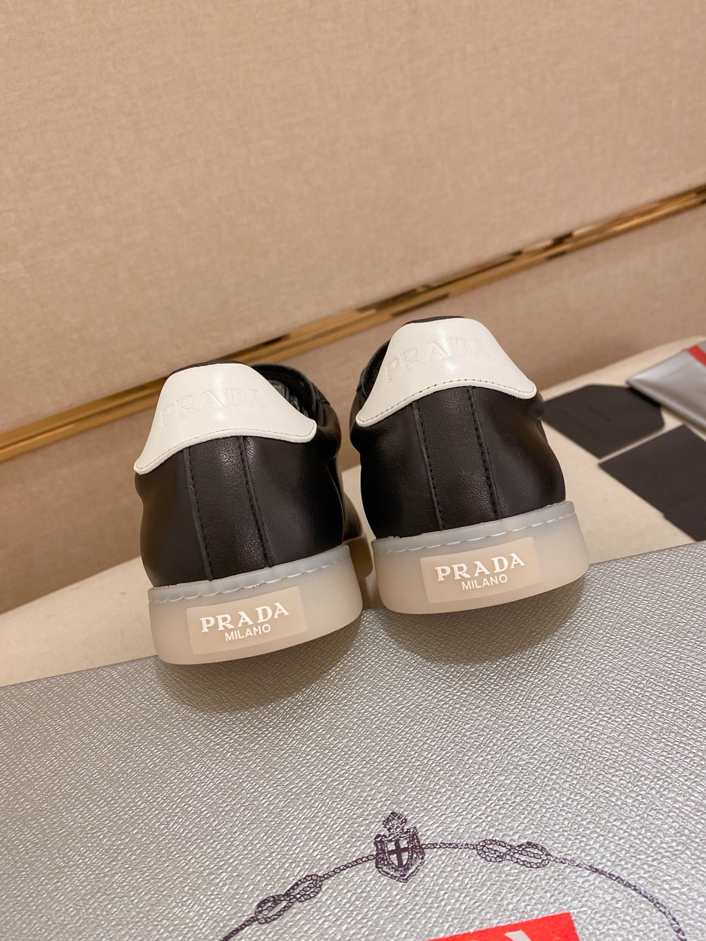 [TOP] PRADA Men's Casual Shoes - Black