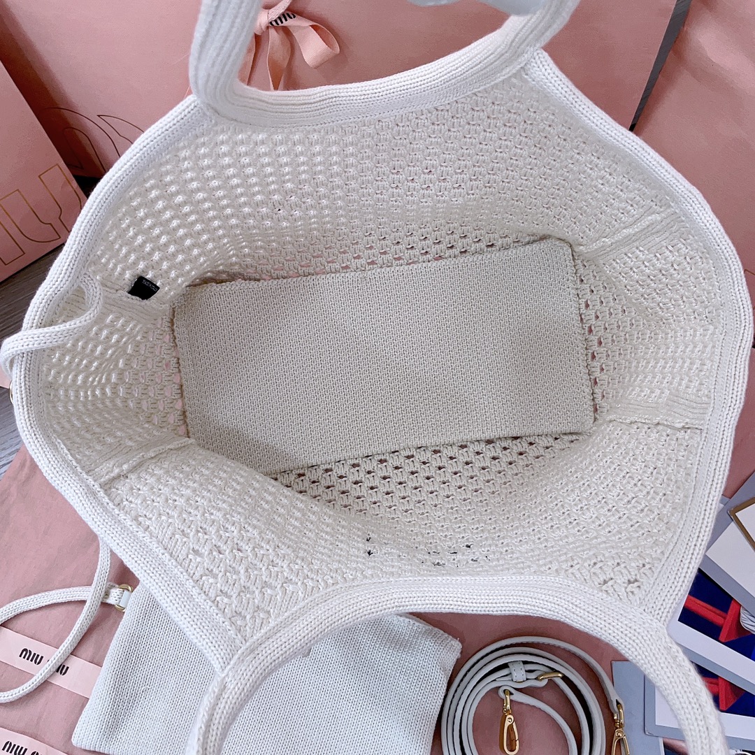 [TOP] Miu Miu Tote Bag 28X 26X12.5Cm - White