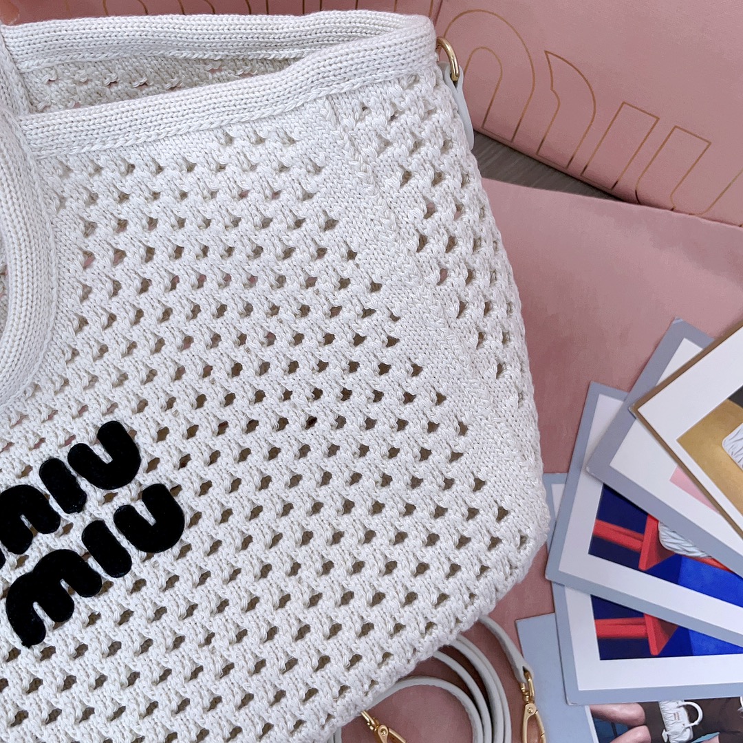 [TOP] Miu Miu Tote Bag 28X 26X12.5Cm - White