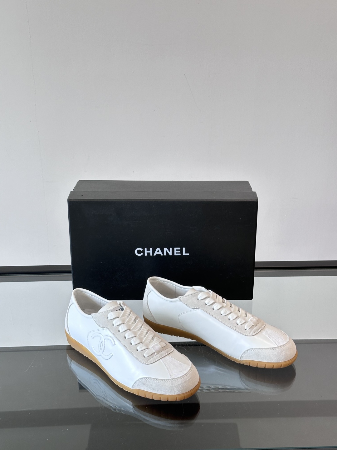 [TOP] Chanel Men's Sports Casual Shoes - White