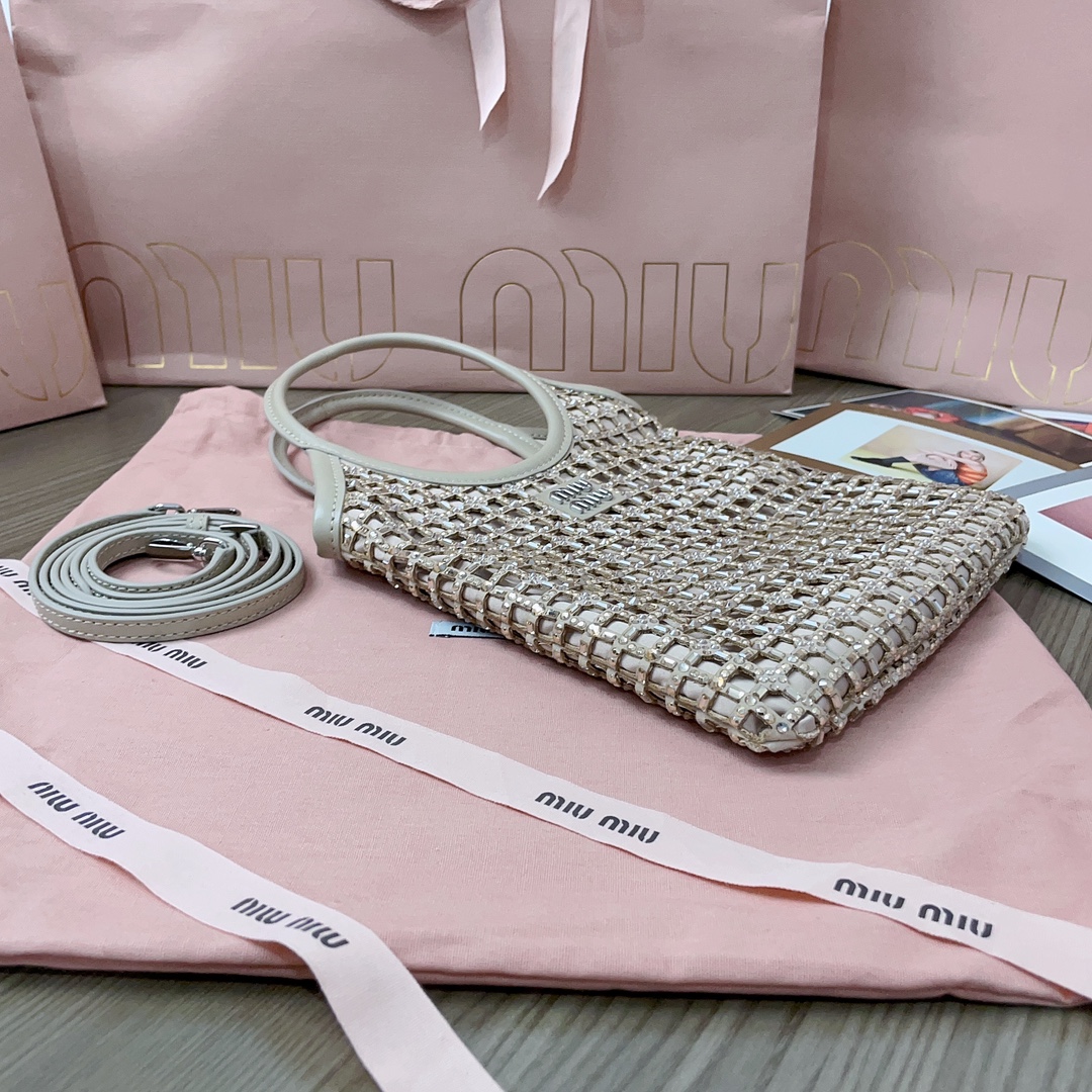 [TOP] Miu Miu Diamond Tote Bag 20 cm X 24 cm - Apricot