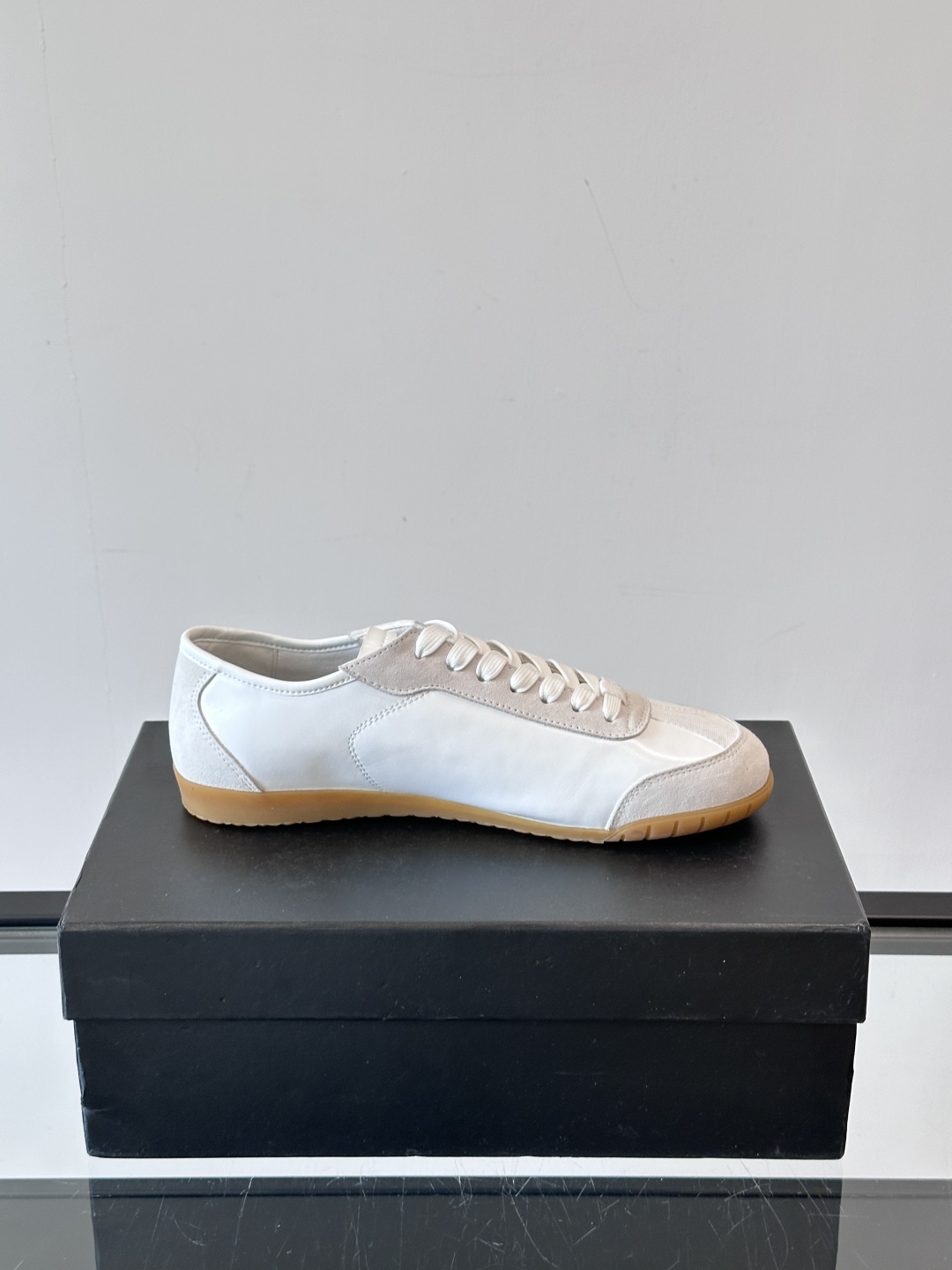 [TOP] Chanel Men's Sports Casual Shoes - White